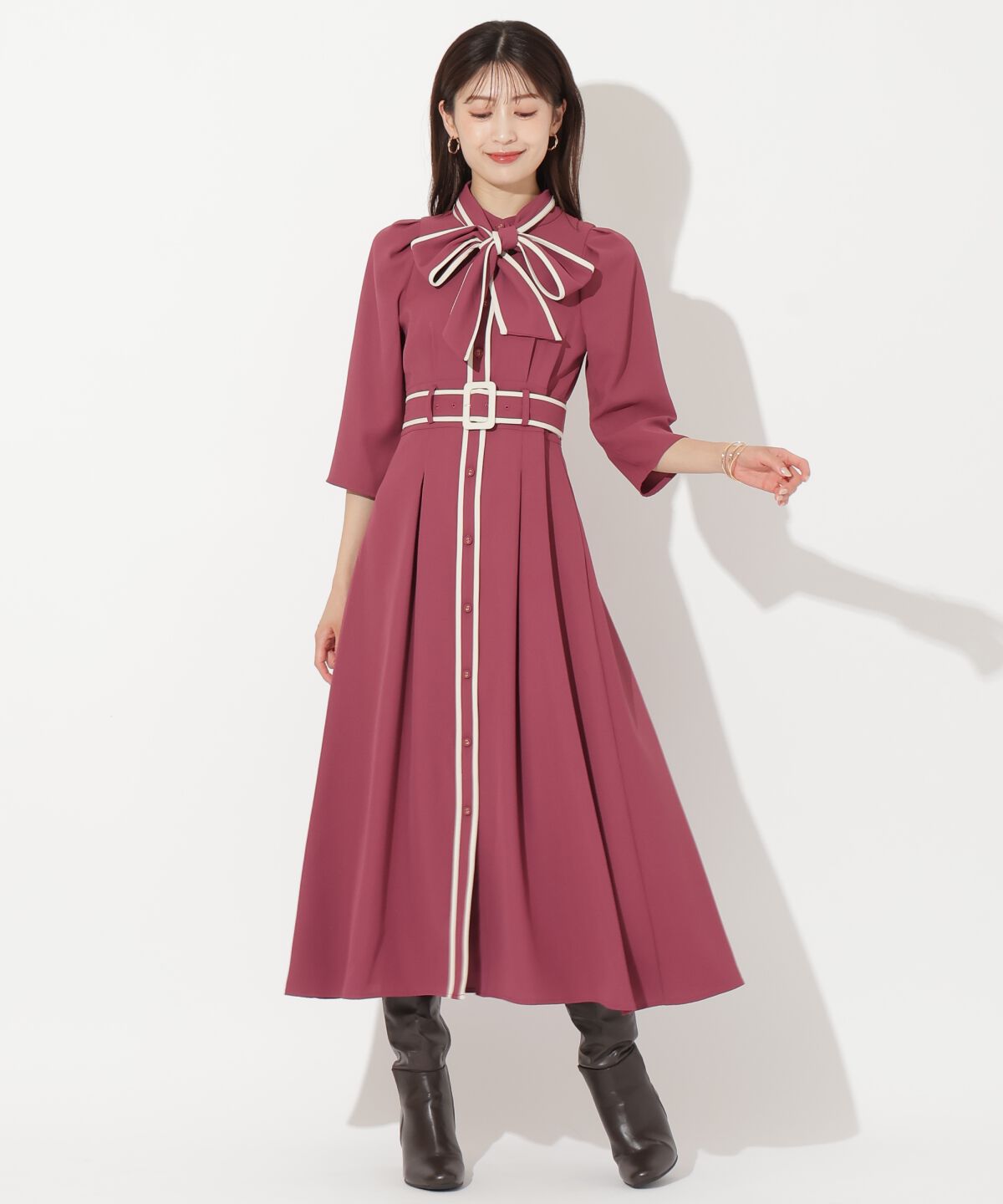 アンドクチュール「配色パイピングボウタイワンピース」|ワンピース|ボルドー