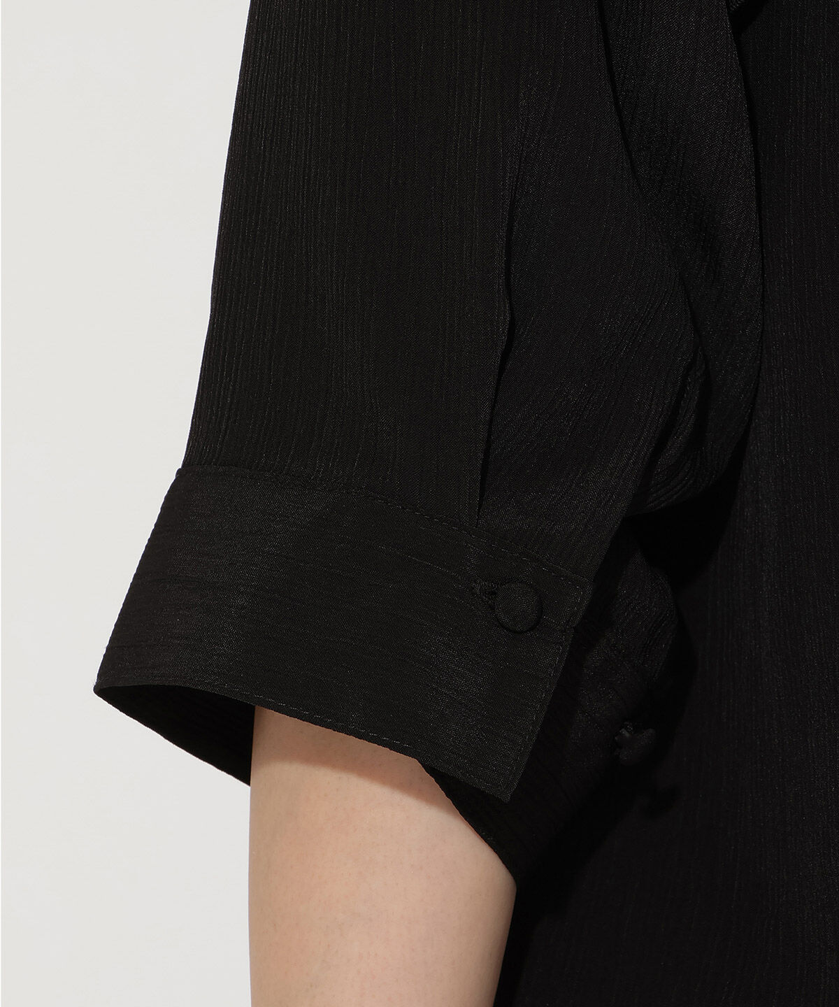 アンドクチュール「ラッフルハーフスリーブブラウス」|シャツ・ブラウス|