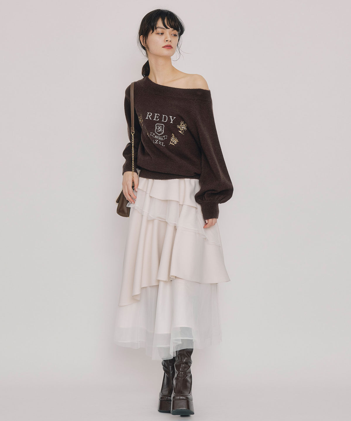 REDYAZEL「ビジューロゴエンブロイダリーニットプルオーバー」|ニット・セーター|