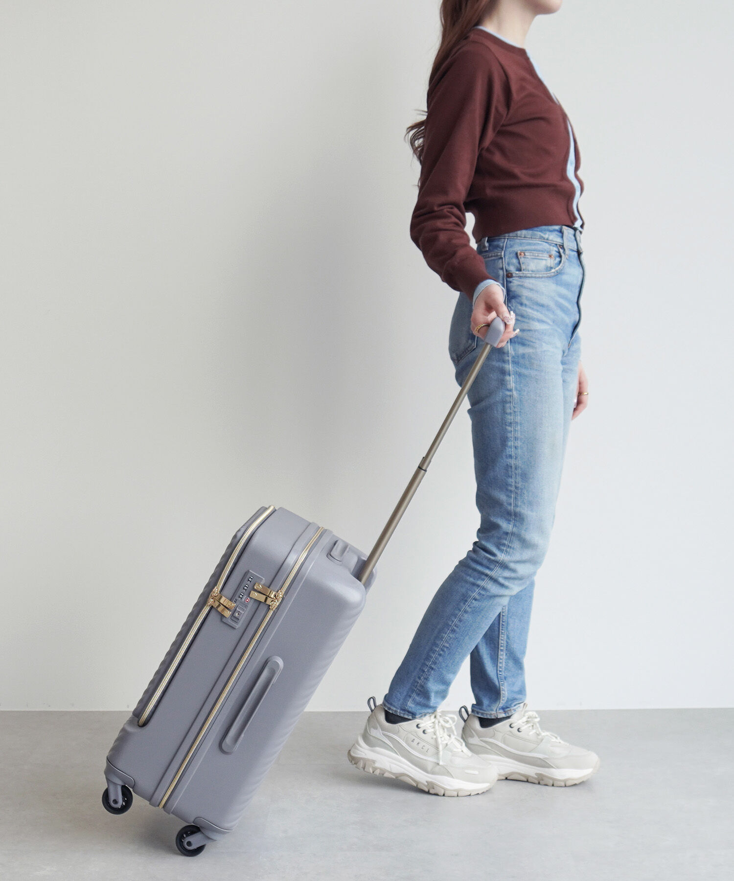 Jewelna Rose「Jewelna Rose HaNT &times;Jewelna Rose コラボ スーツケース 機内持ち込み フロントオープン 34L 06820」|キャリーケース|