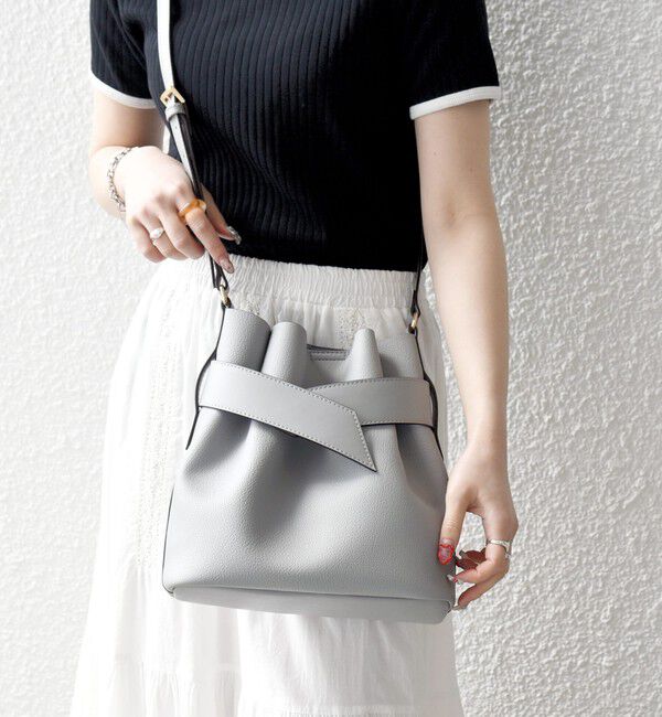 SHIPS any「《一部予約》SHIPS any: ベルト デザイン 巾着 ショルダー バッグ」|ショルダー・メッセンジャー|ライトグレー