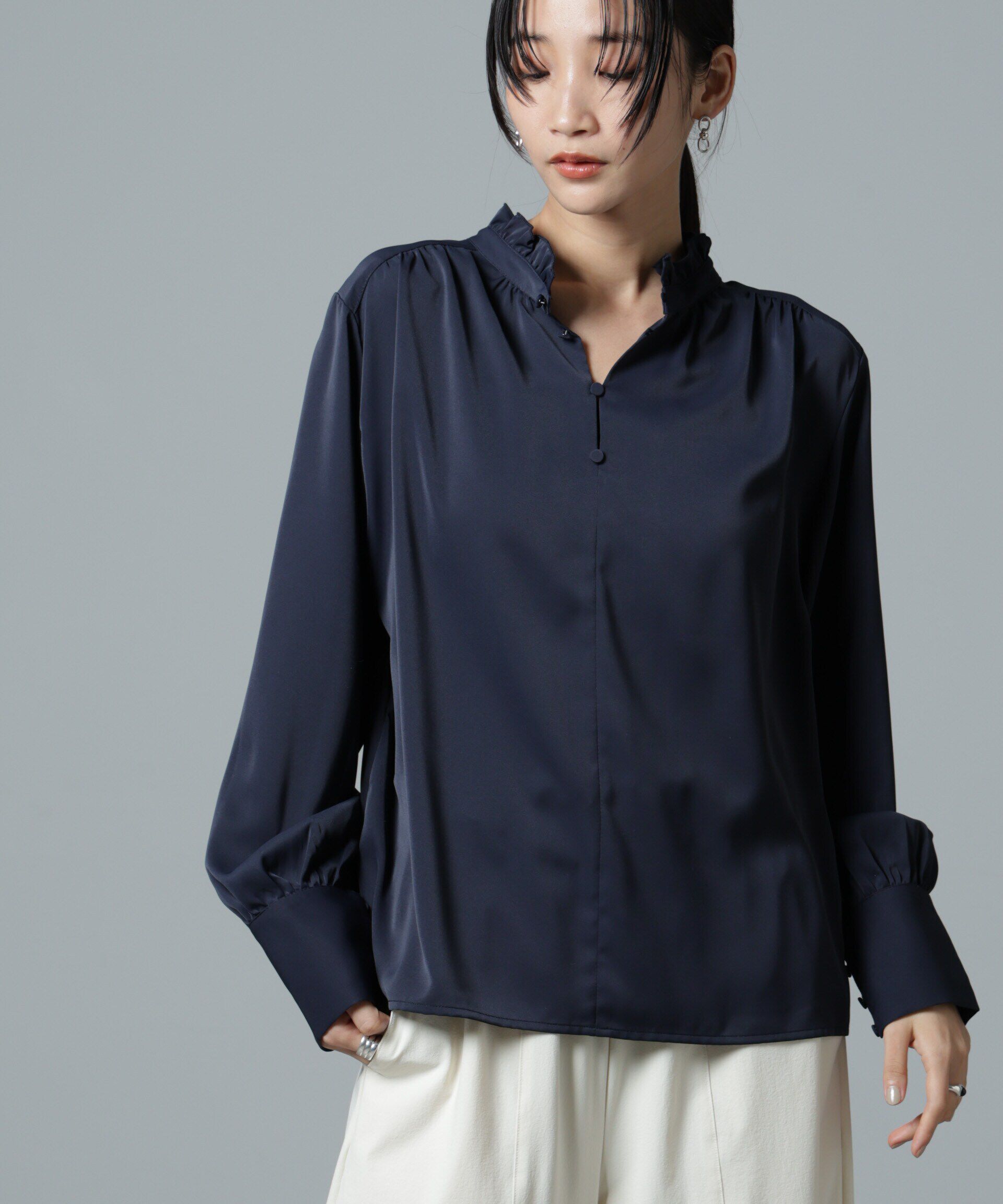 nano･universe「2wayスタンドカラーギャザーブラウス」|シャツ・ブラウス|ネイビー