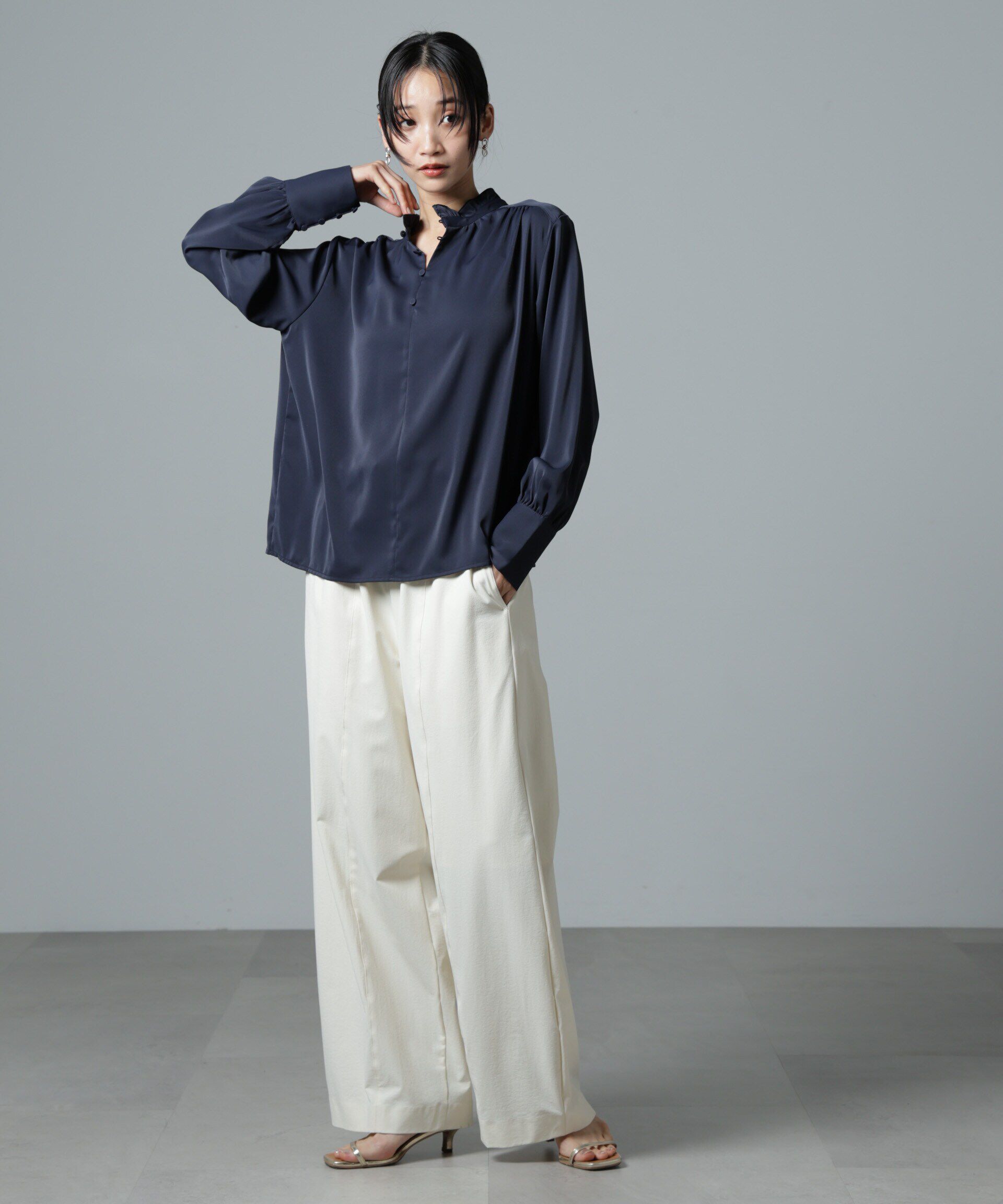 nano･universe「2wayスタンドカラーギャザーブラウス」|シャツ・ブラウス|