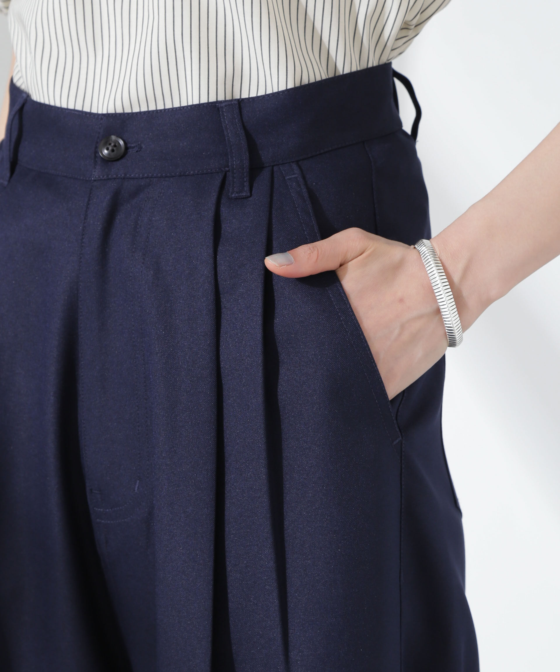 nano･universe「ツータックワイドパンツ」|チノ|