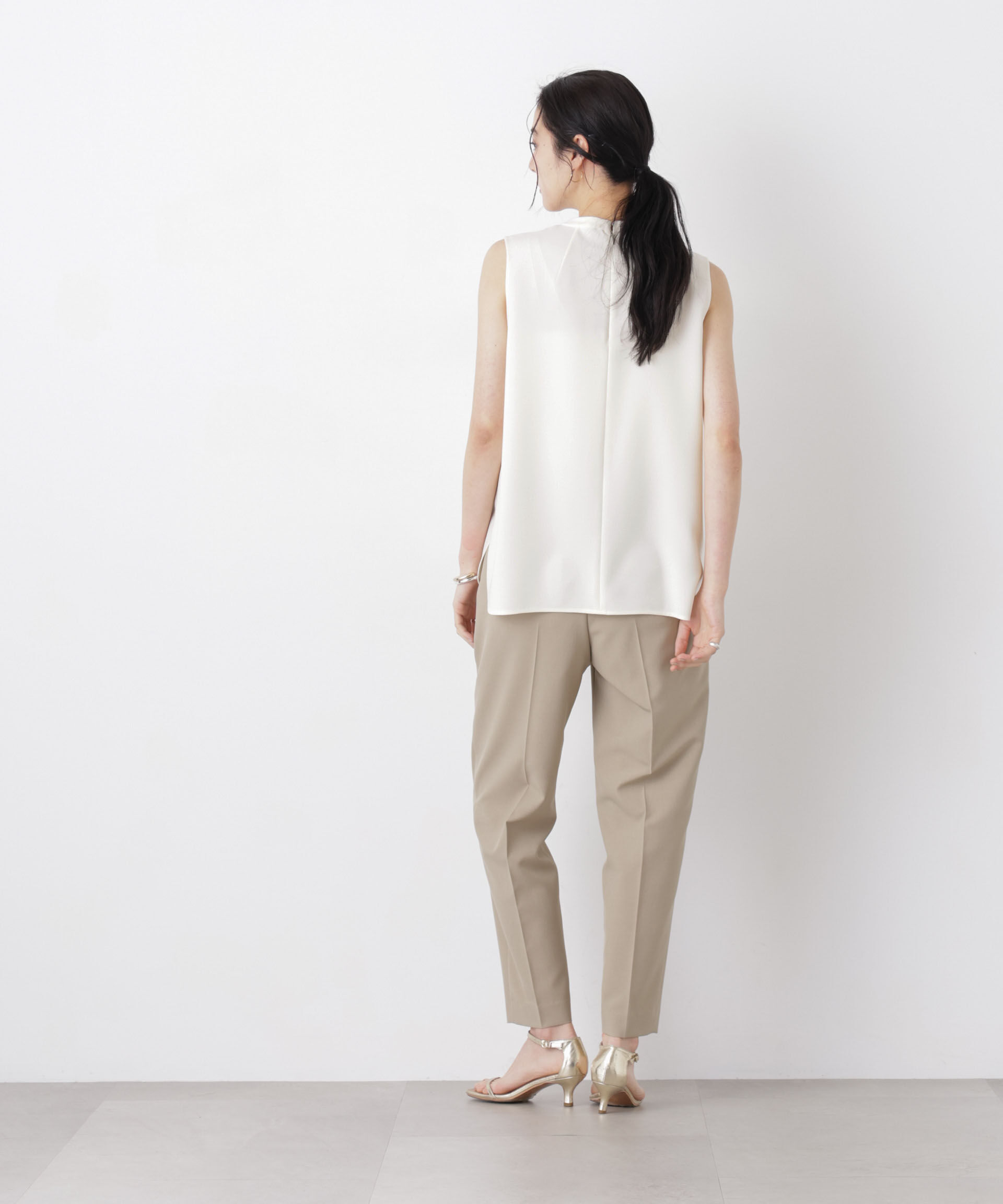 nano･universe「DressT/スタンドカラーノースリーブブラウス」|シャツ・ブラウス|