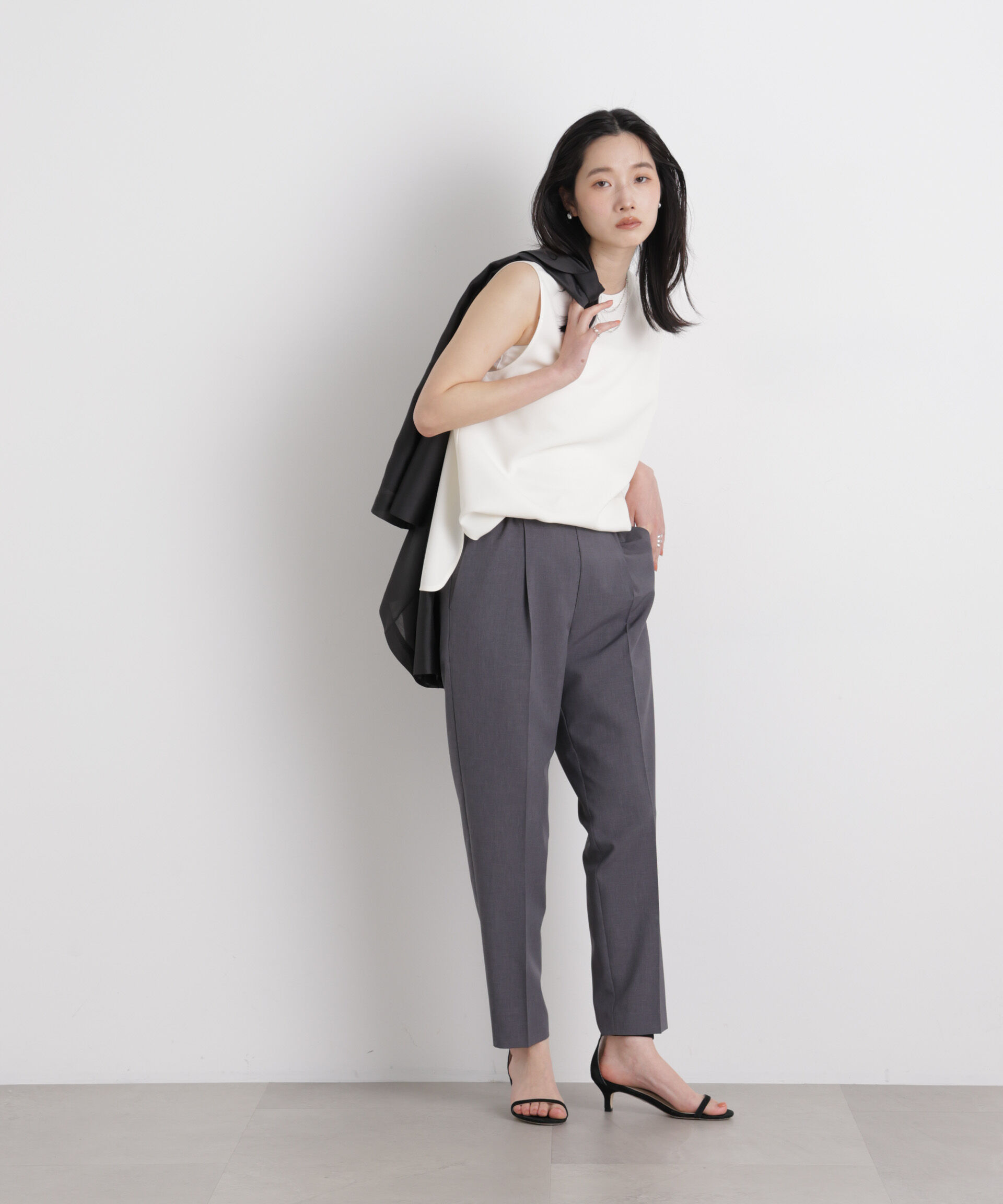 nano･universe「DressT/スタンドカラーノースリーブブラウス」|シャツ・ブラウス|