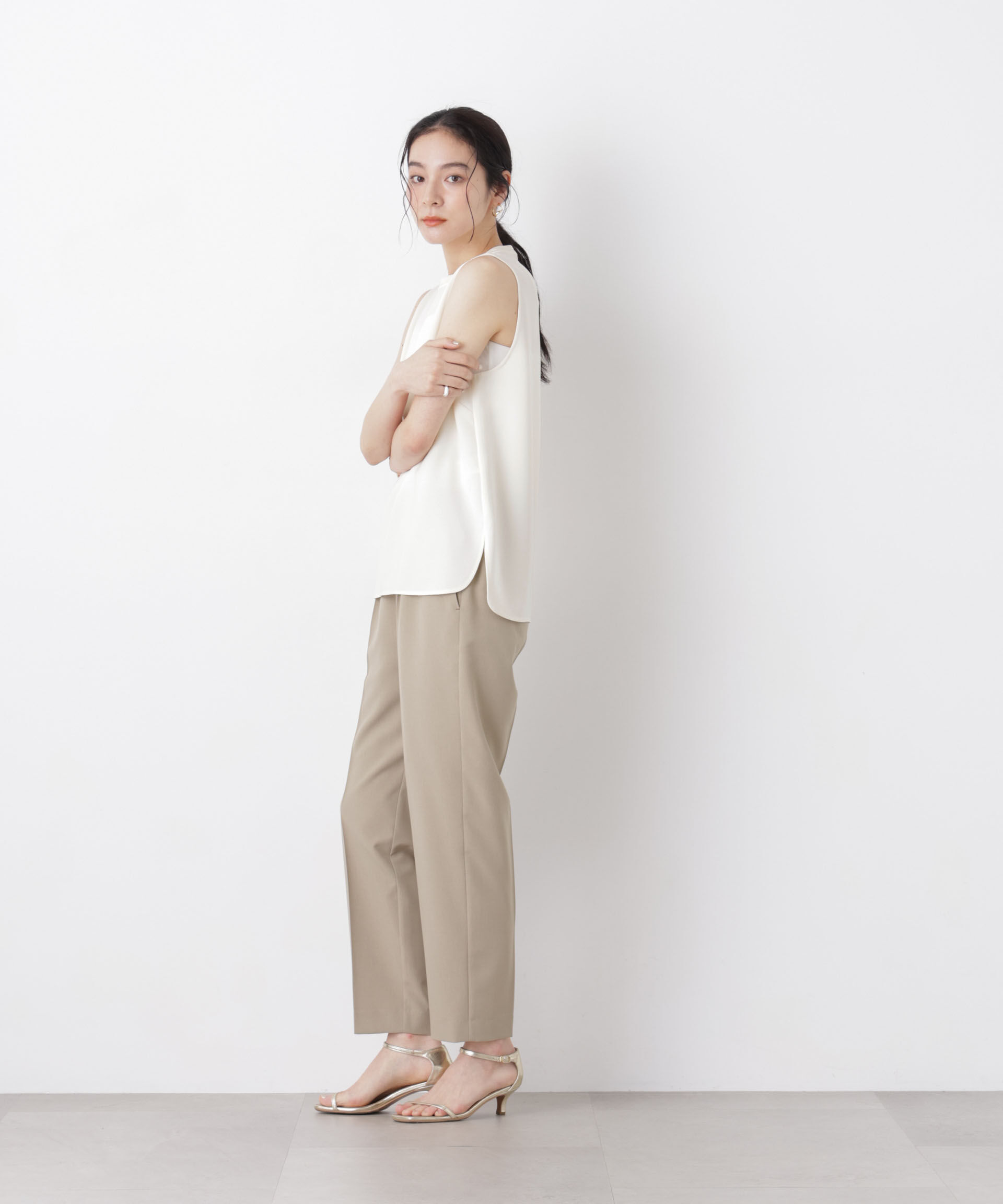 nano･universe「DressT/スタンドカラーノースリーブブラウス」|シャツ・ブラウス|