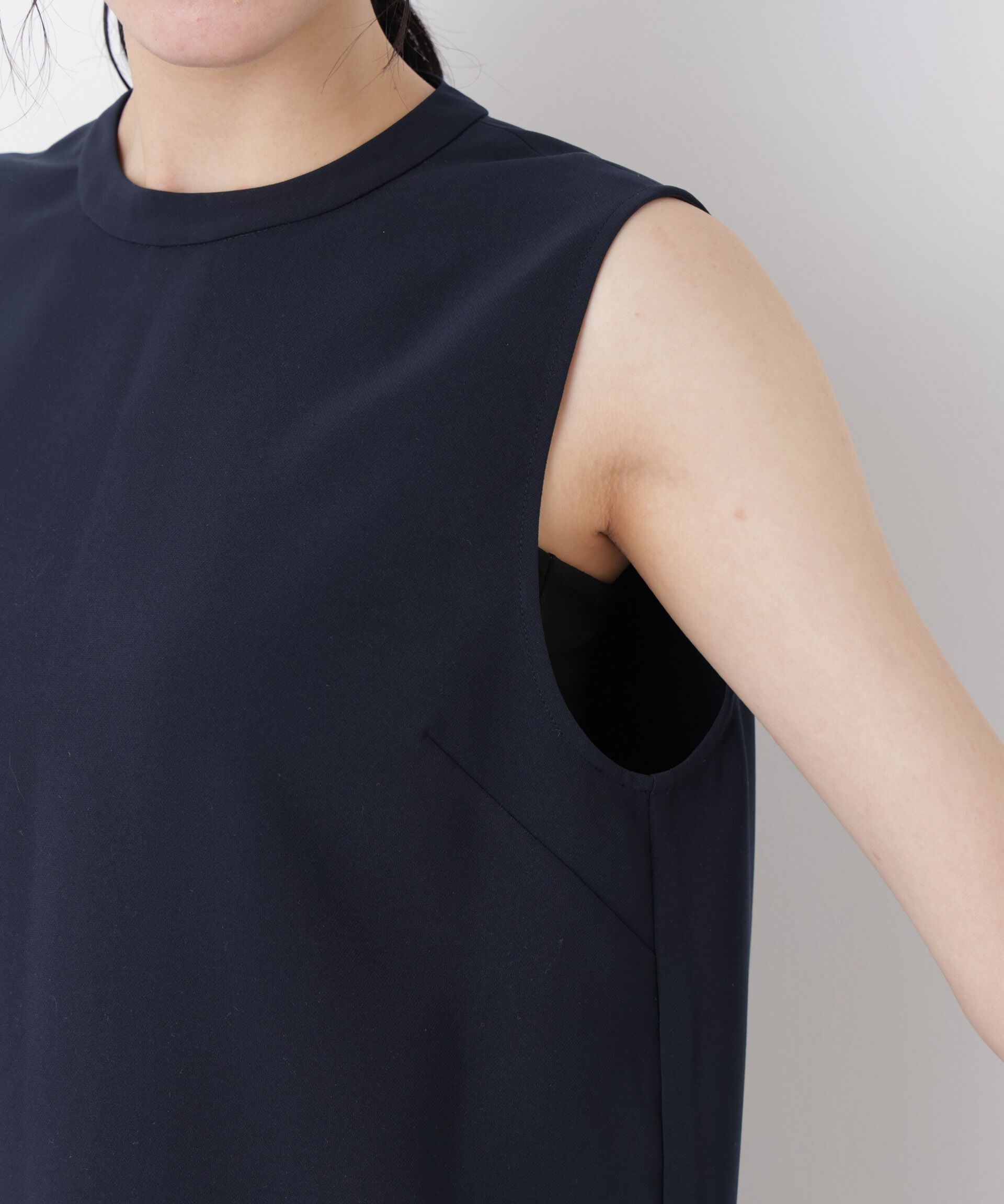 nano･universe「DressT/スタンドカラーノースリーブブラウス」|シャツ・ブラウス|