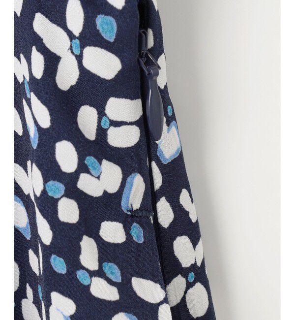 自由区「【カタログ掲載・セットアップ対応・洗える】ジオメトリックフラワードットプリント スカート」|スカート|