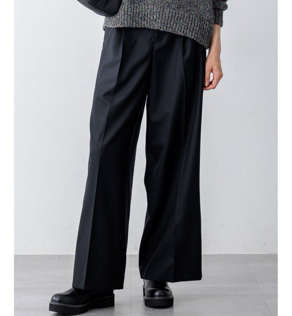 23区「【滝沢眞規子さん着用/CanCam11月号掲載】ナチュラルストレッチサキソニー タック ワイド パンツ」|その他|ブラック系