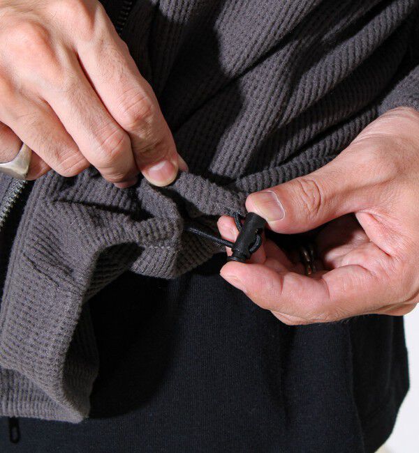 GLOSTER「【レイヤードに最適】起毛ワッフル 裾ドロストジップパーカー」|パーカー|