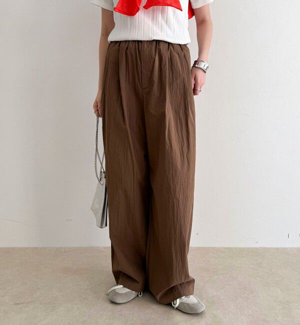 fredy emue「コットンナイロンタックギャザーパンツ」|チノ|
