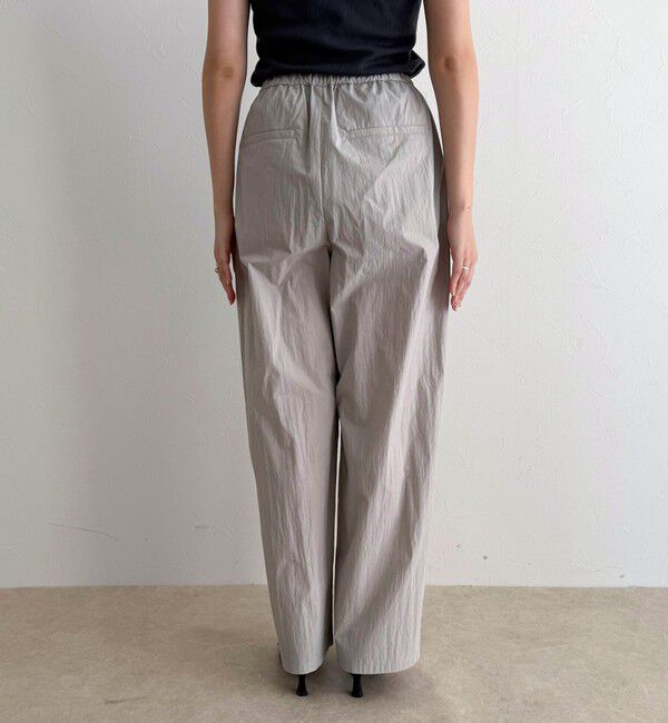 fredy emue「コットンナイロンタックギャザーパンツ」|チノ|