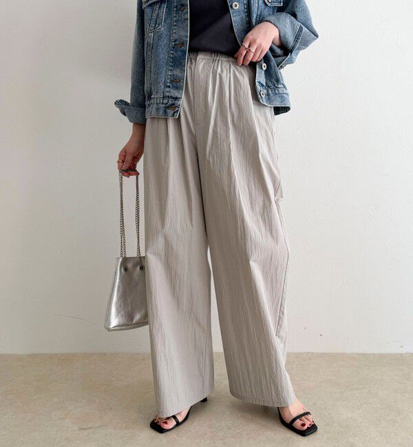 fredy emue「コットンナイロンタックギャザーパンツ」|チノ|