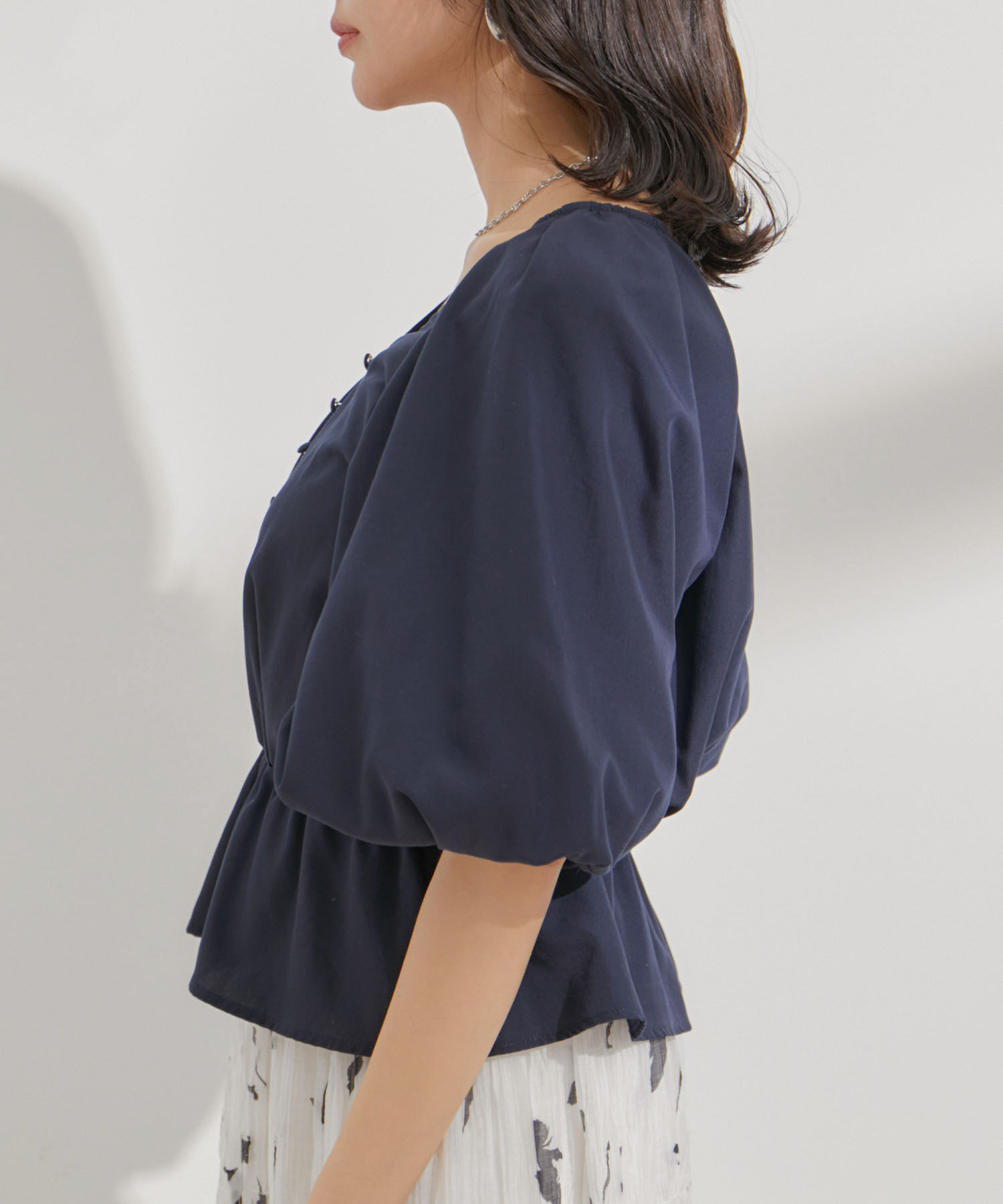 VIS「バルーンスリーブVネックブラウス」|シャツ・ブラウス|