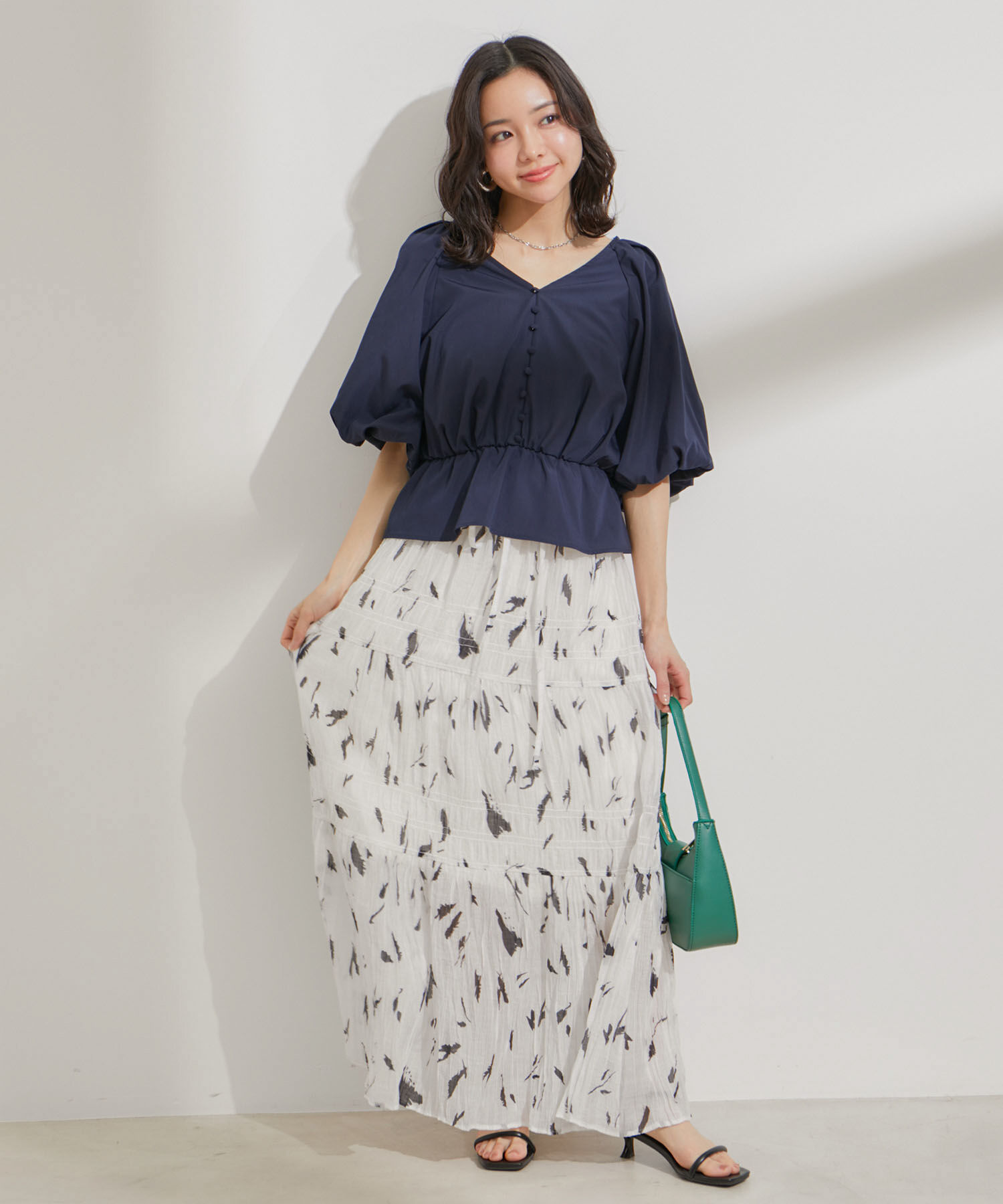 VIS「バルーンスリーブVネックブラウス」|シャツ・ブラウス|