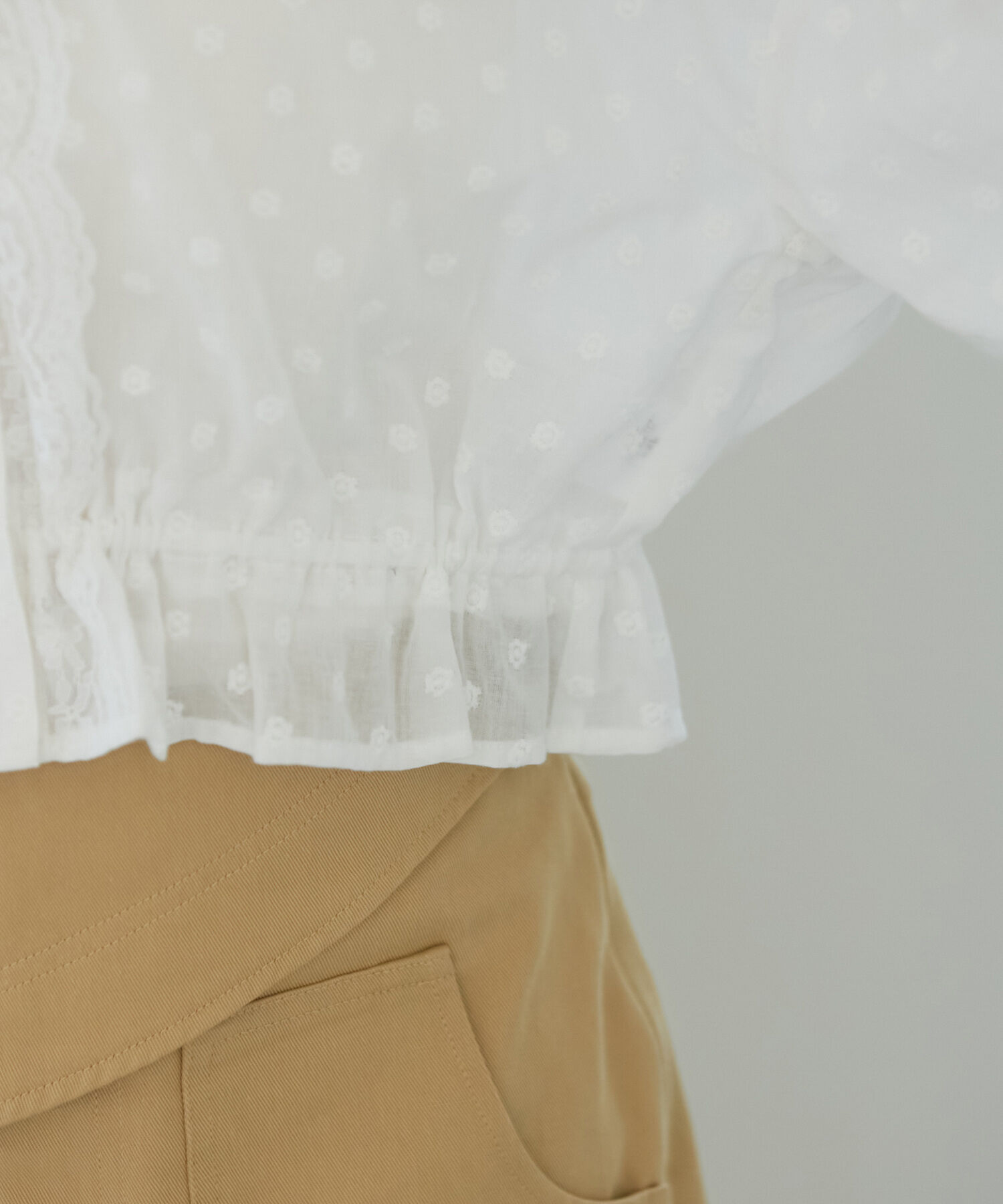 VIS「ドビーフラワーブラウス」|シャツ・ブラウス|