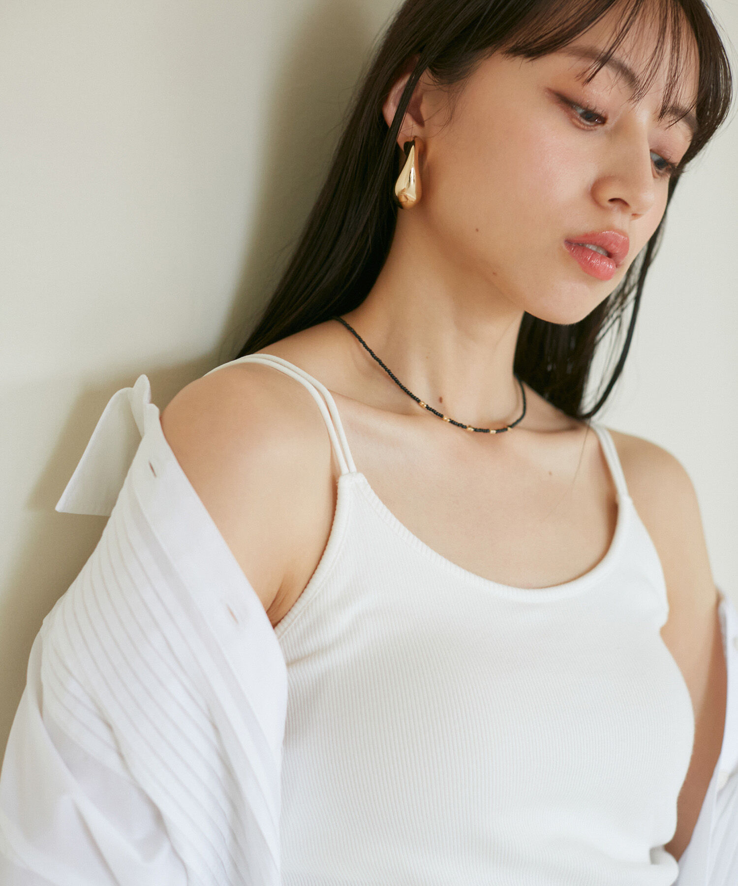 VIS「【洗える】ダブルストラップ短丈カップ付きキャミソール」|キャミソール|