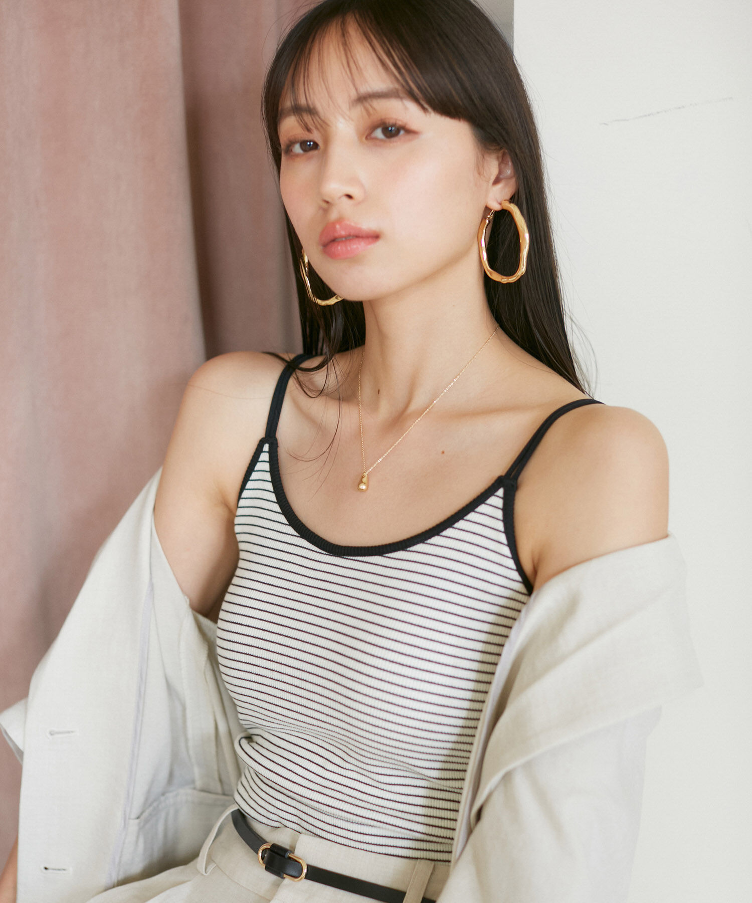 VIS「【洗える】ダブルストラップ短丈カップ付きキャミソール」|キャミソール|