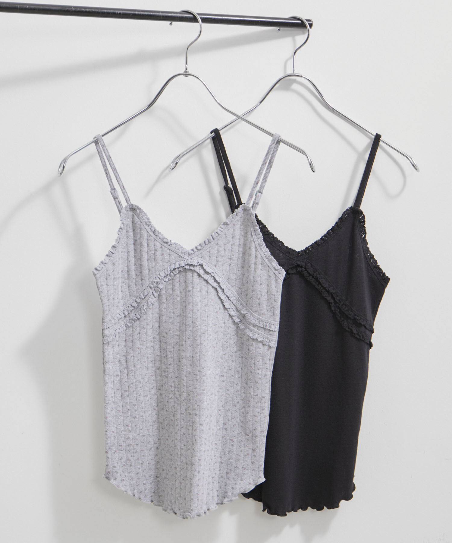 VIS「【洗える】パターンメッシュフリルキャミソール」|キャミソール|グレー系(09)