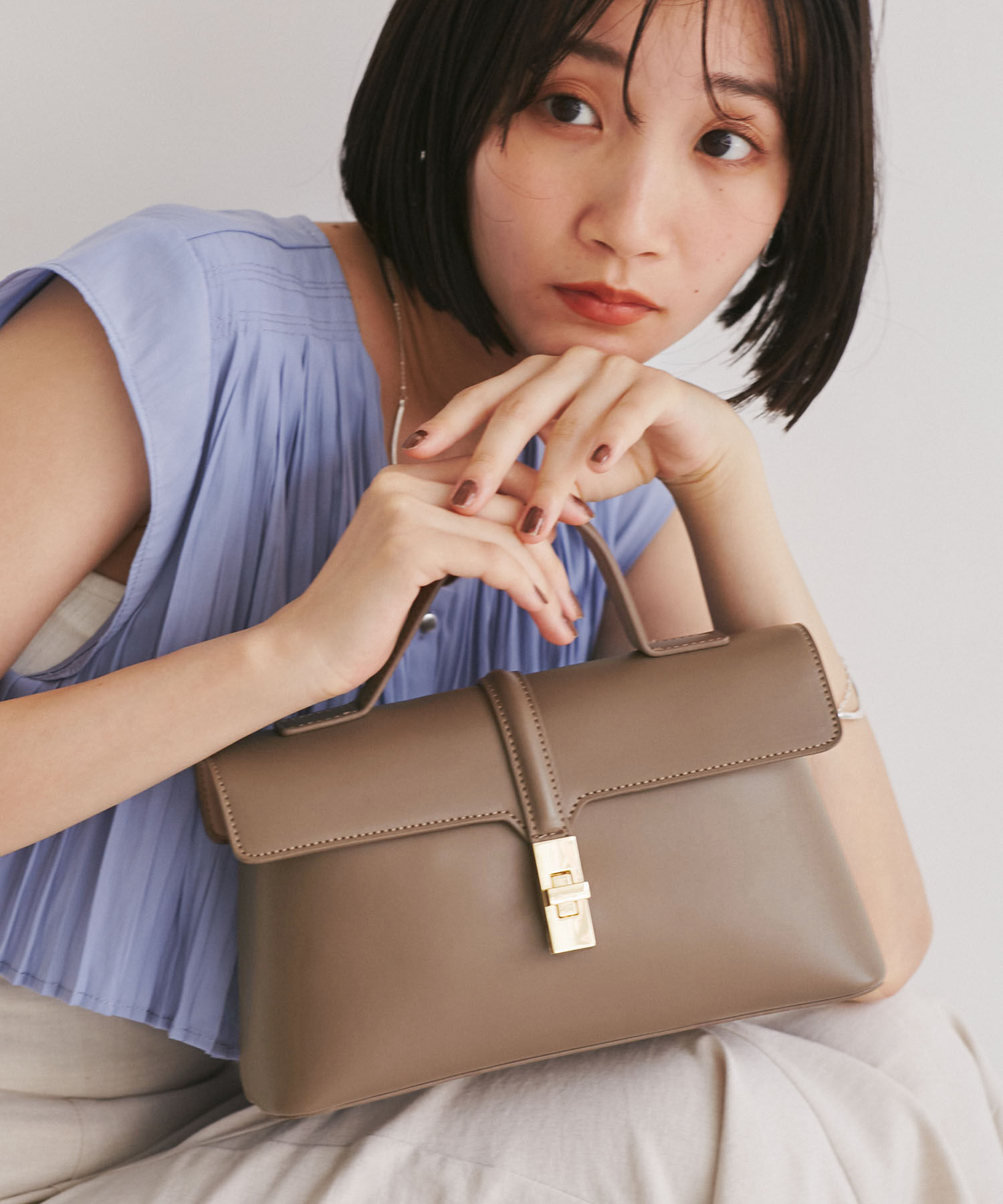 VIS「【新色追加】【2WAY】ひねり金具ワンハンドルミニショルダーバッグ」|ショルダー・メッセンジャー|