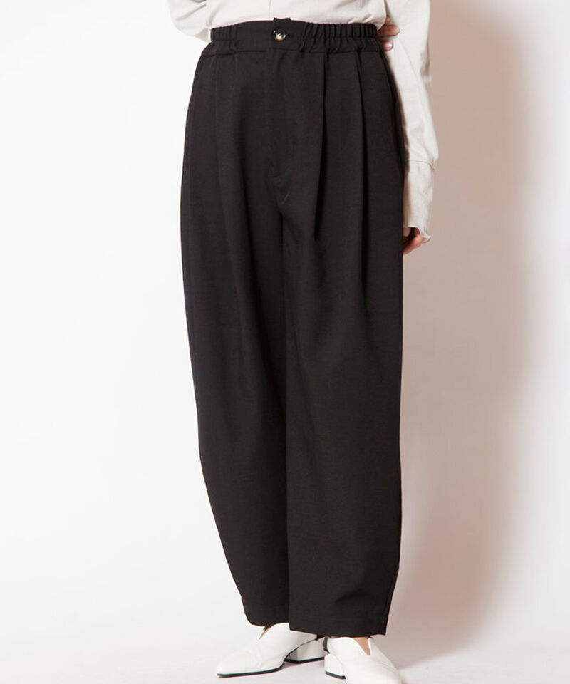  「タックカーブパンツ」|その他|BLACK