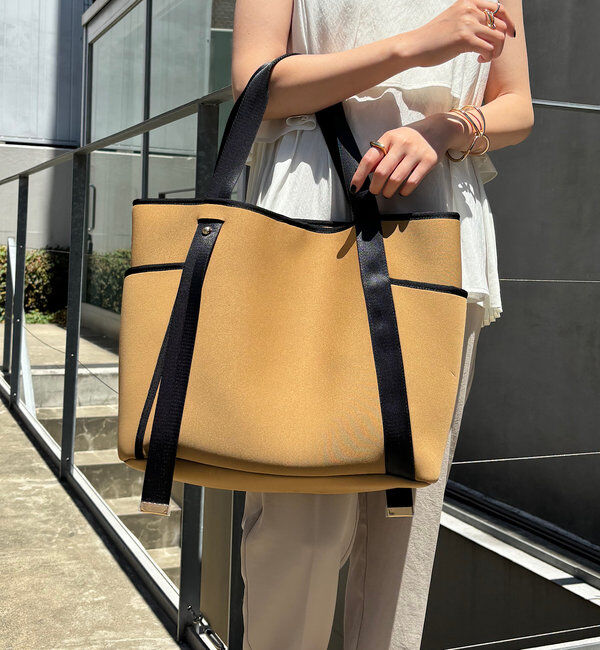  「《新色登場》【PC収納/A4対応/軽量】ウェットダブルポケットトートバッグ」|トートバッグ|