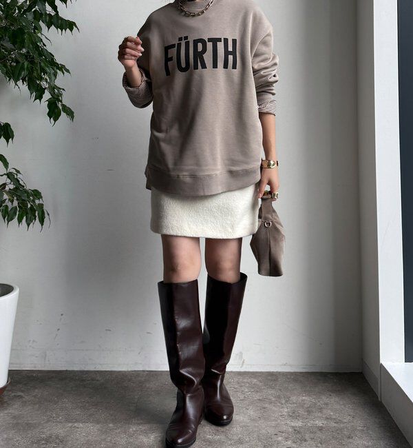  「【WEB限定】裏起毛ヘムラインロゴトップス」|Tシャツ・カットソー|