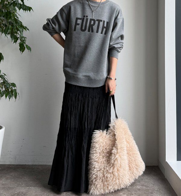  「【WEB限定】裏起毛ヘムラインロゴトップス」|Tシャツ・カットソー|