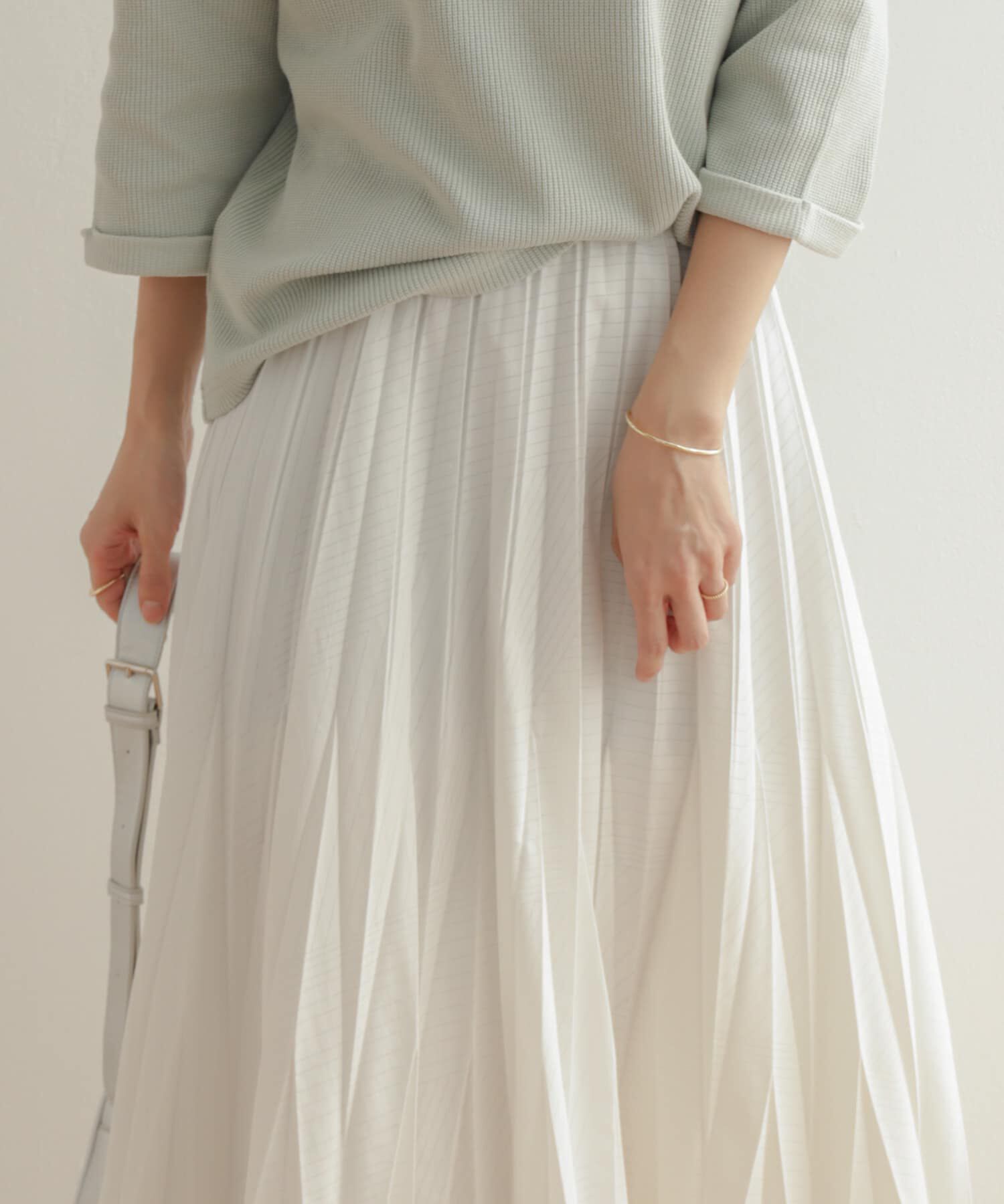 URBAN RESEARCH DOORS「オパール加工変形プリーツスカート」|スカート|