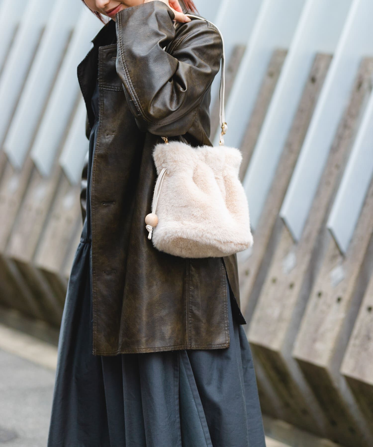 RODE SKO「ウッドボールキンチャクファーバッグ」|スカート|