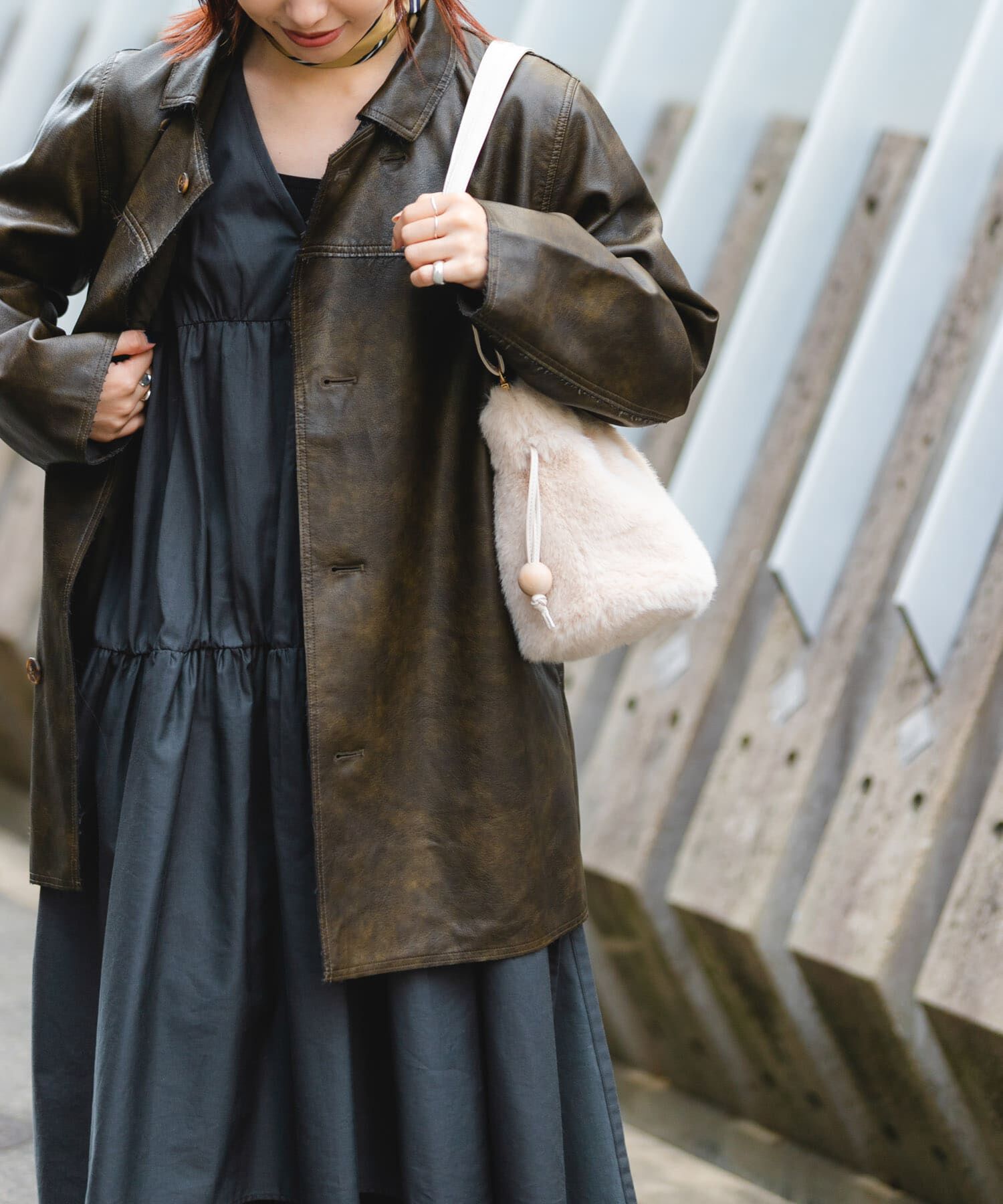 RODE SKO「ウッドボールキンチャクファーバッグ」|スカート|