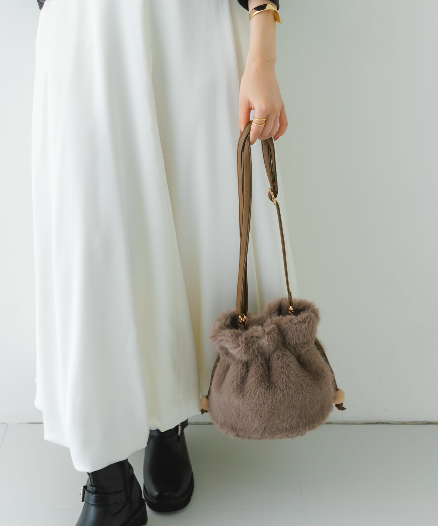 RODE SKO「ウッドボールキンチャクファーバッグ」|スカート|