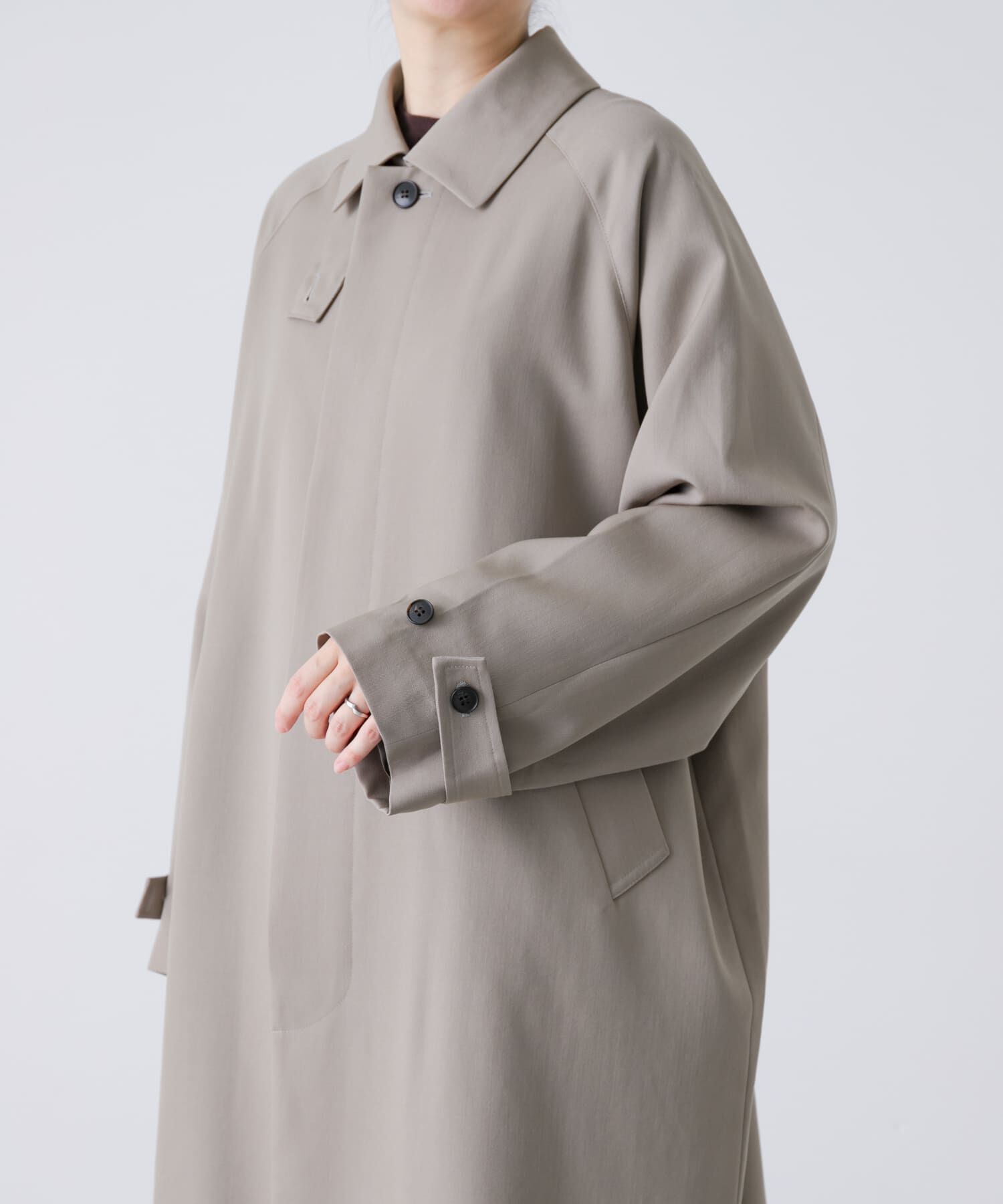 かぐれ「ウーステッドウールコート」|ノーカラーコート|