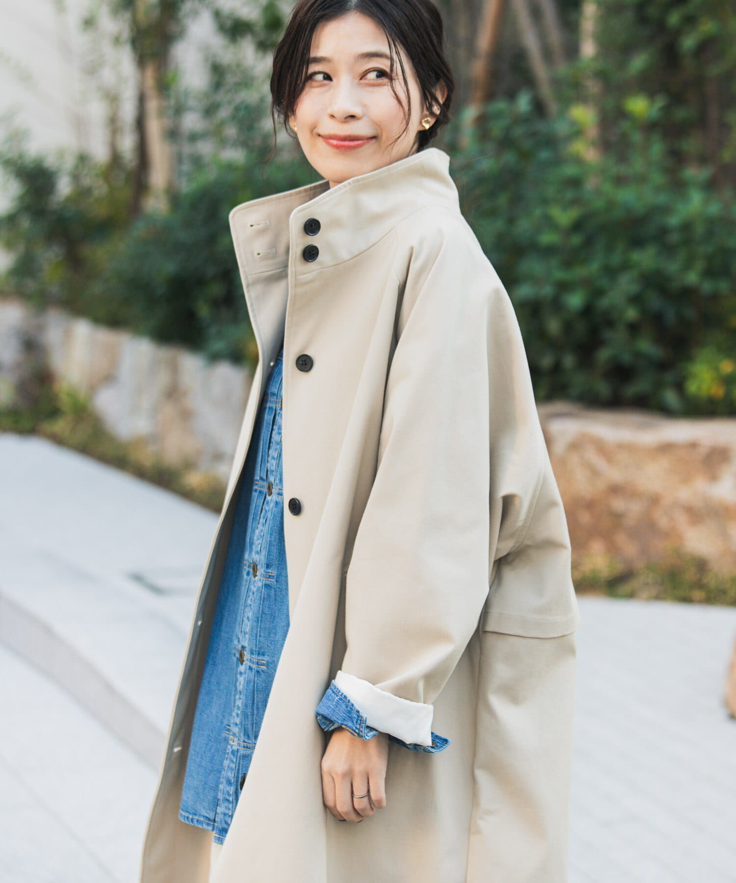 URBAN RESEARCH DOORS「BACKヨークスタンドカラーコート」|ノーカラーコート|