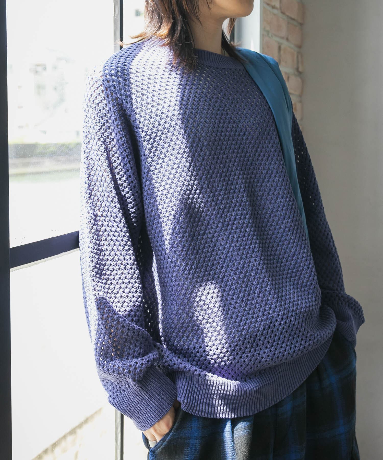 SENSE OF PLACE by URBAN RESEARCH「『洗濯可』シアーメッシュクルーネックニット」|ニット・セーター|ブルー