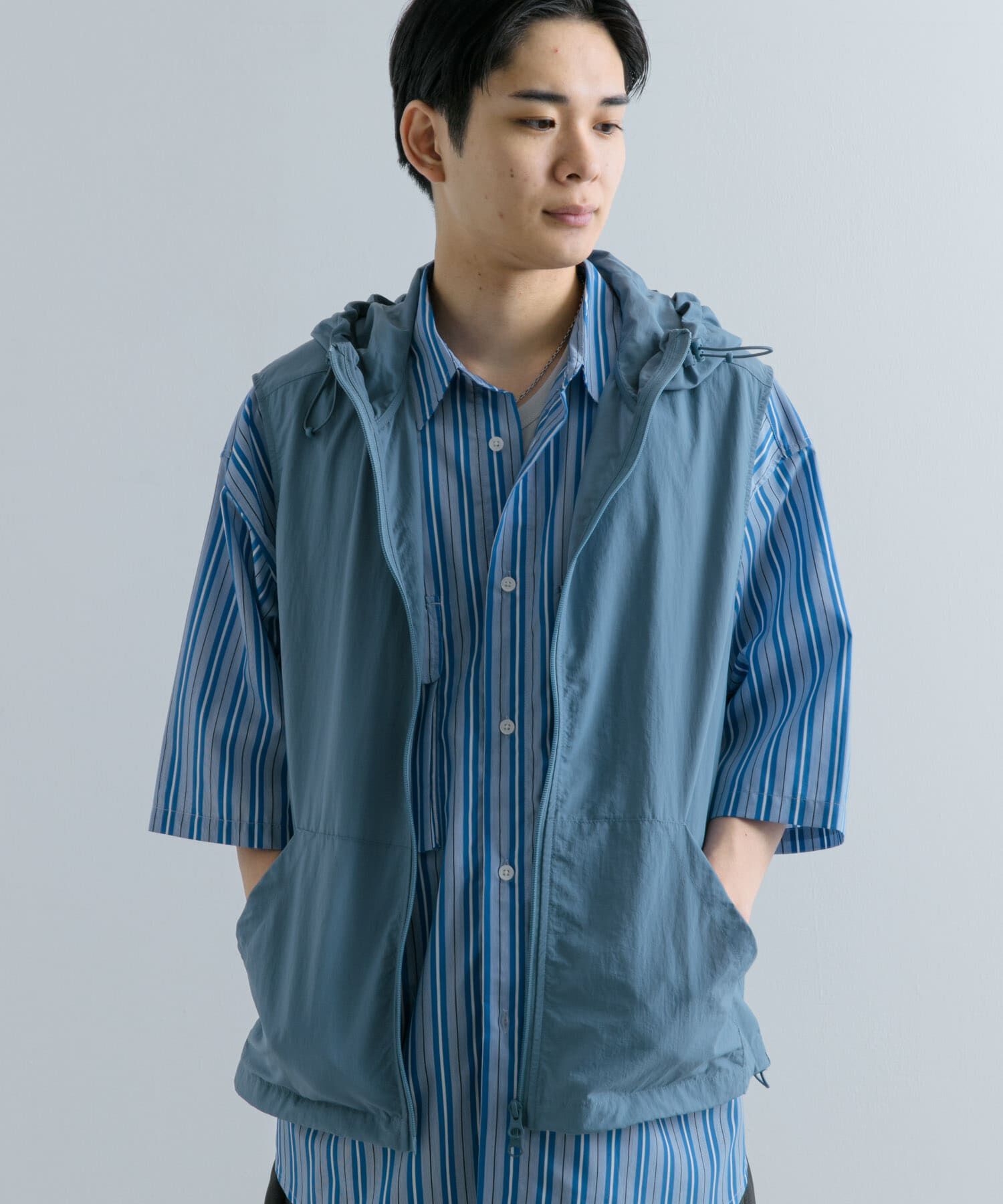 SENSE OF PLACE by URBAN RESEARCH「『セットアップ対応』ナイロンフーデッドトラックベスト」|ノーカラーコート|