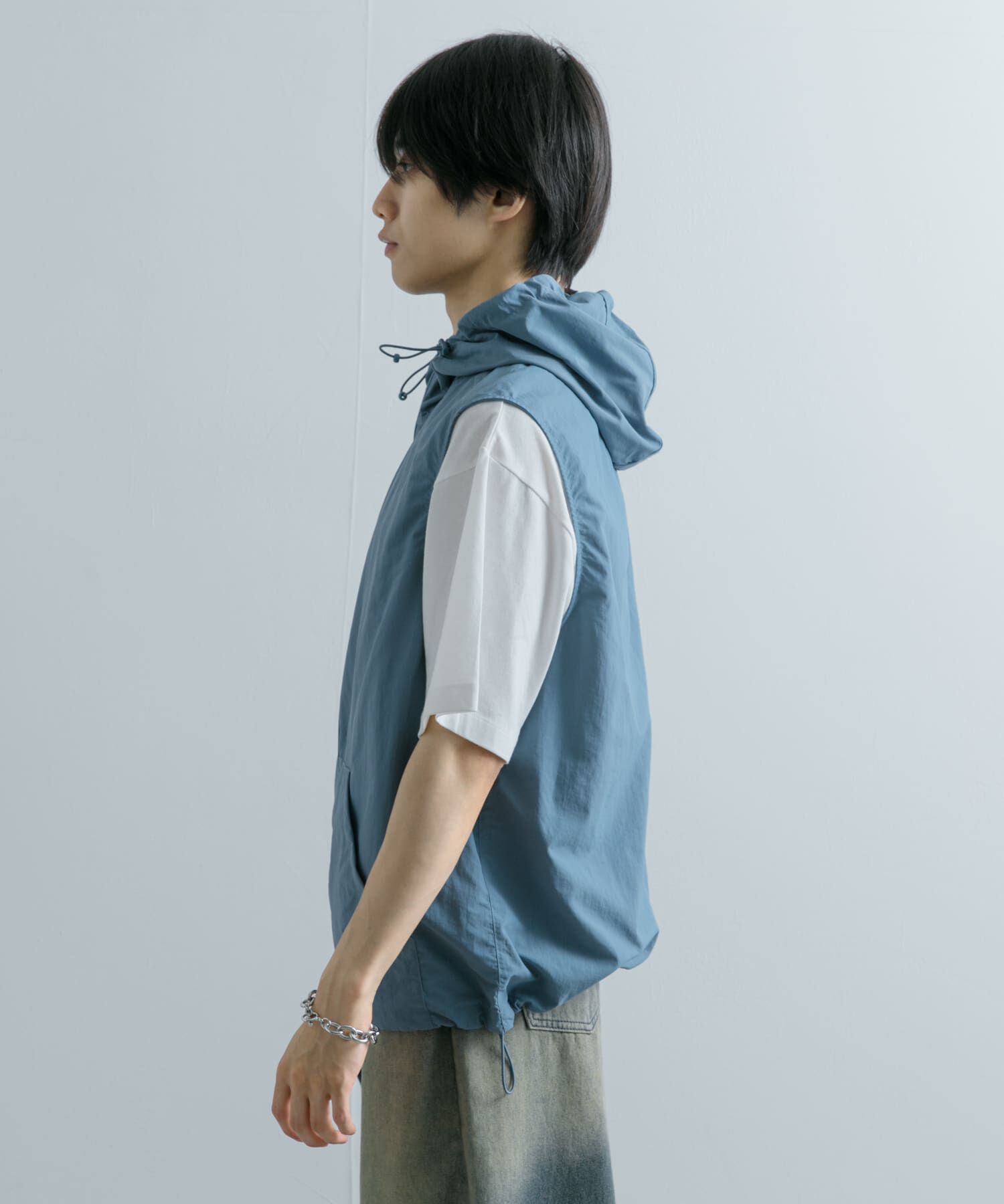 SENSE OF PLACE by URBAN RESEARCH「『セットアップ対応』ナイロンフーデッドトラックベスト」|ノーカラーコート|