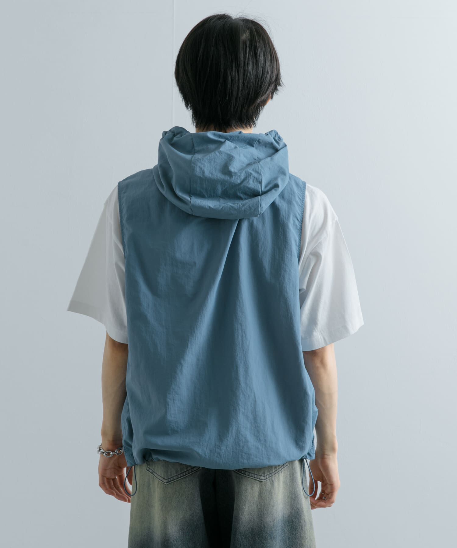 SENSE OF PLACE by URBAN RESEARCH「『セットアップ対応』ナイロンフーデッドトラックベスト」|ノーカラーコート|