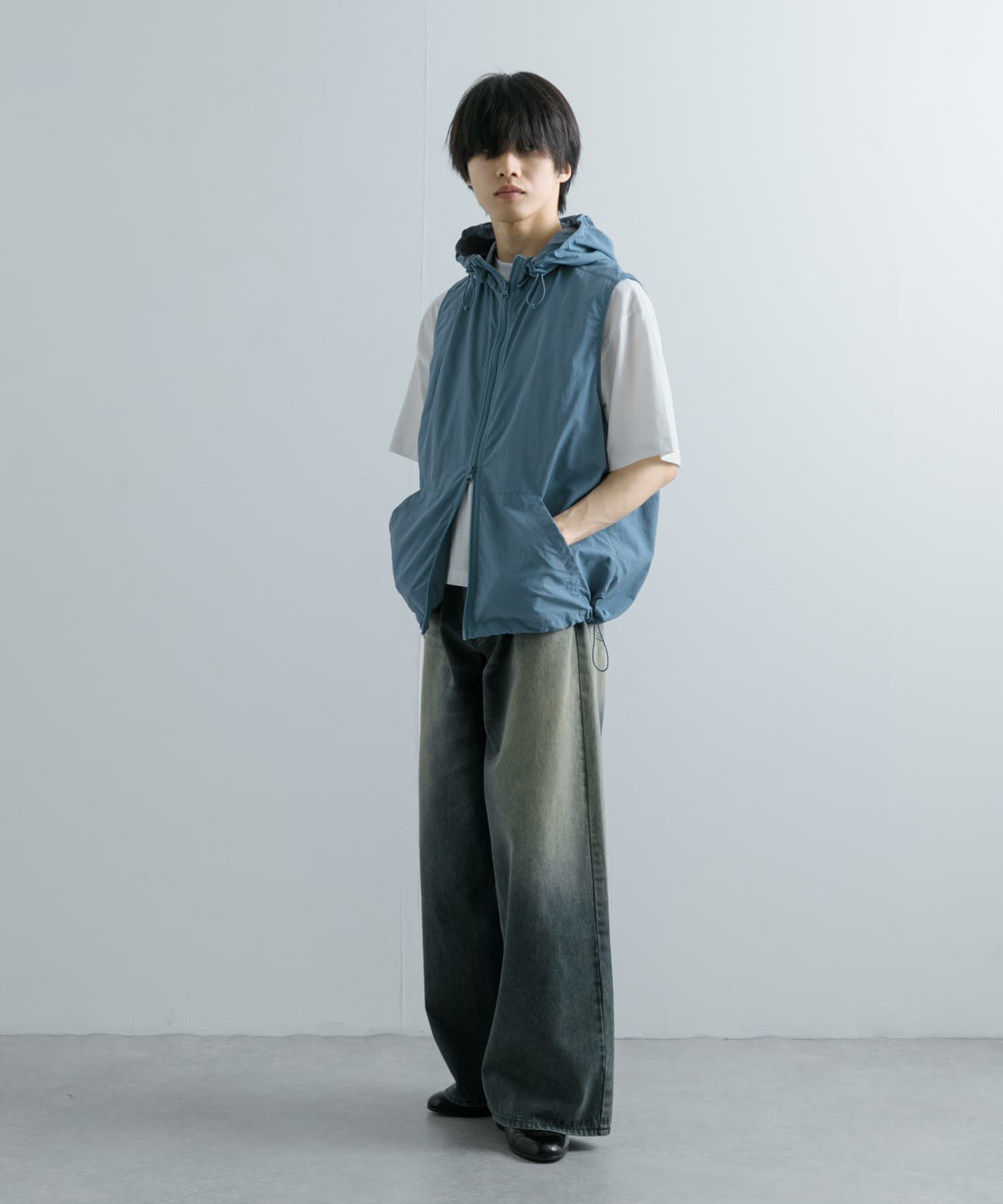 SENSE OF PLACE by URBAN RESEARCH「『セットアップ対応』ナイロンフーデッドトラックベスト」|ノーカラーコート|