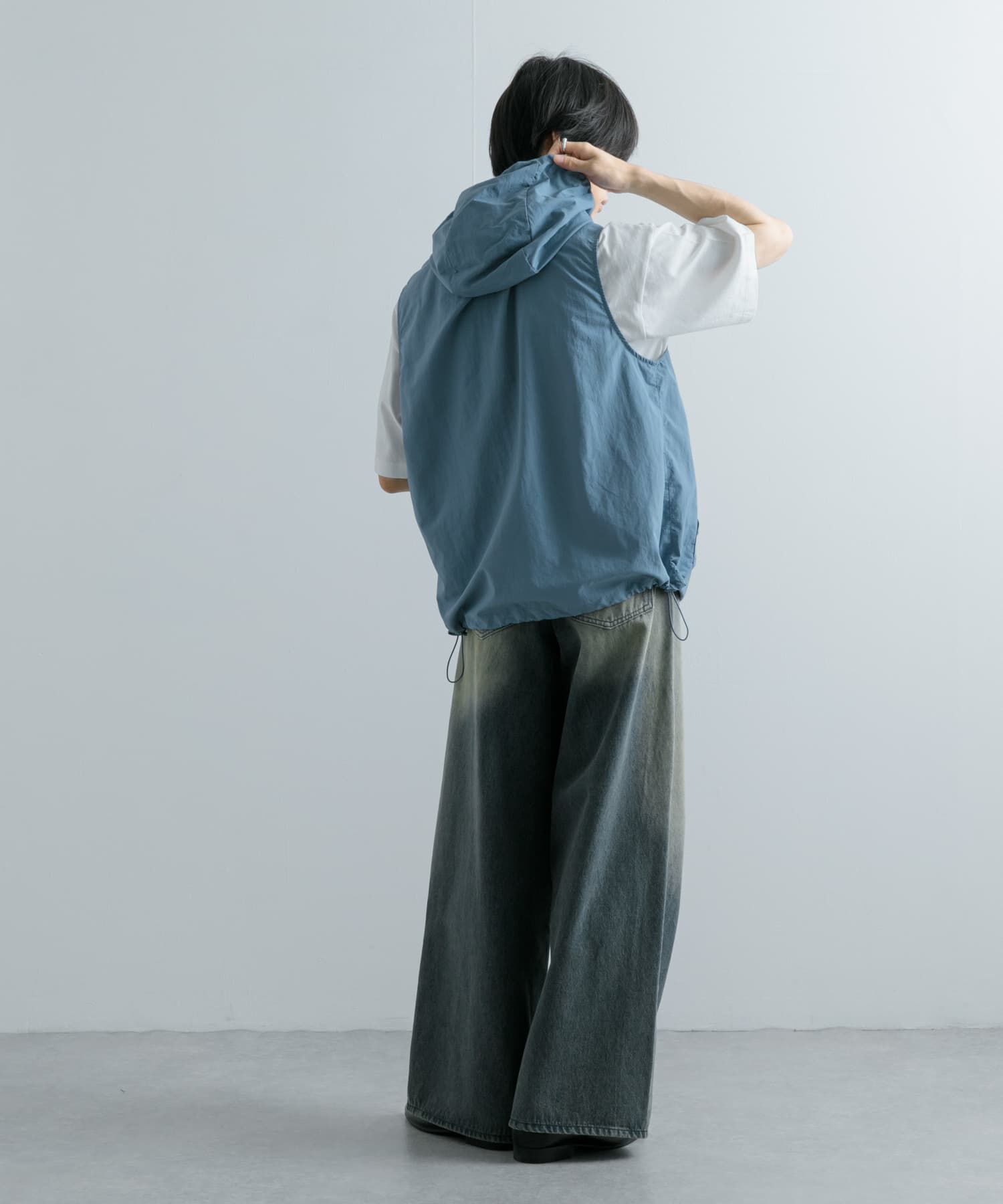 SENSE OF PLACE by URBAN RESEARCH「『セットアップ対応』ナイロンフーデッドトラックベスト」|ノーカラーコート|