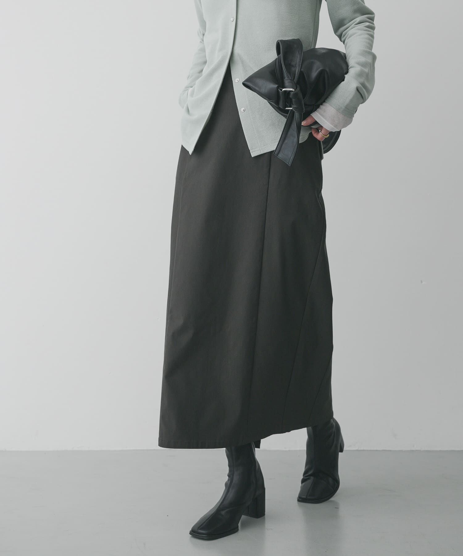 SENSE OF PLACE by URBAN RESEARCH「『一部WEB限定サイズ』ストレッチタイトスカート」|スカート|チャコールグレー