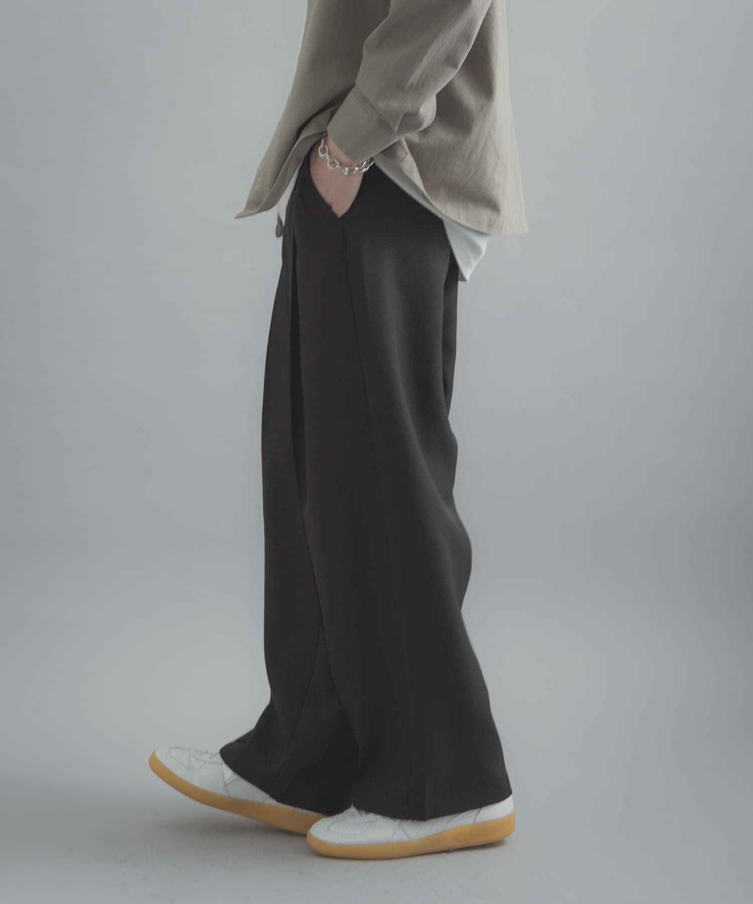 SENSE OF PLACE by URBAN RESEARCH「『撥水/防花粉』SKIN Proofタックワイドパンツ」|その他|