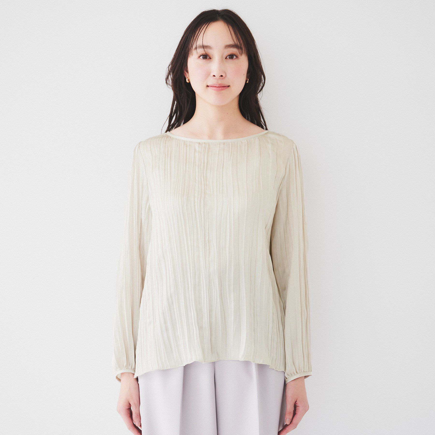 UNTITLED「【きれいめ/エレガント】サテンオーガンジー インナーブラウス」|シャツ・ブラウス|