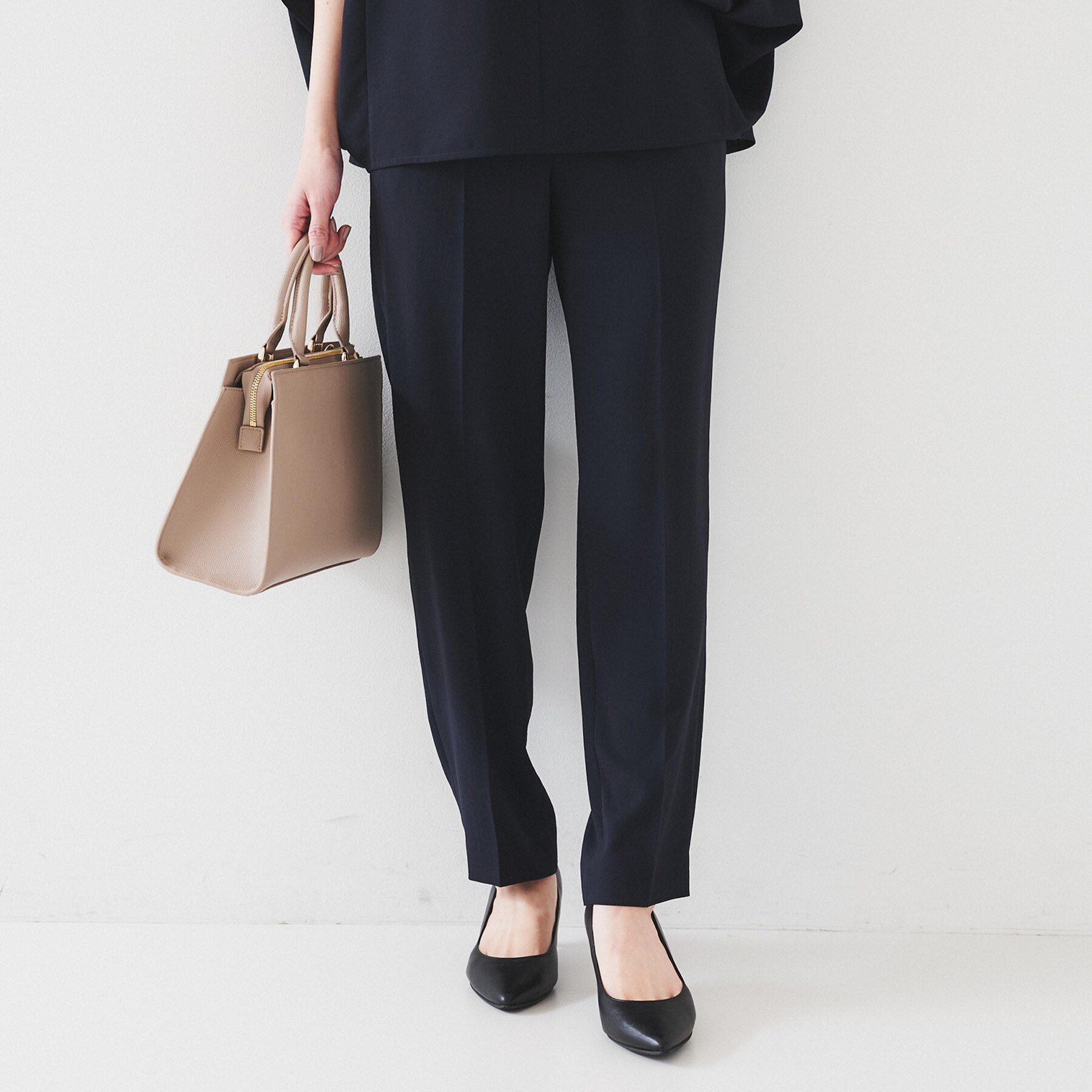 UNTITLED「【セットアップ可能/接触冷感/イージーケア/ウエストゴム仕様】リラクミスト テーパードパンツ」|その他|