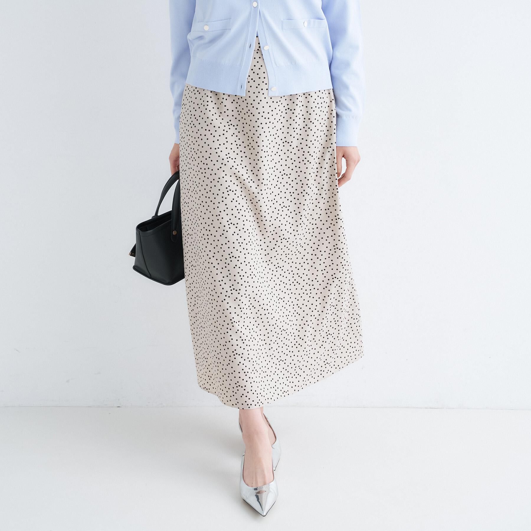 UNTITLED「【セットアップ可/後ろウエストゴム】ランダムドットスカート」|スカート|ライトベージュ(15