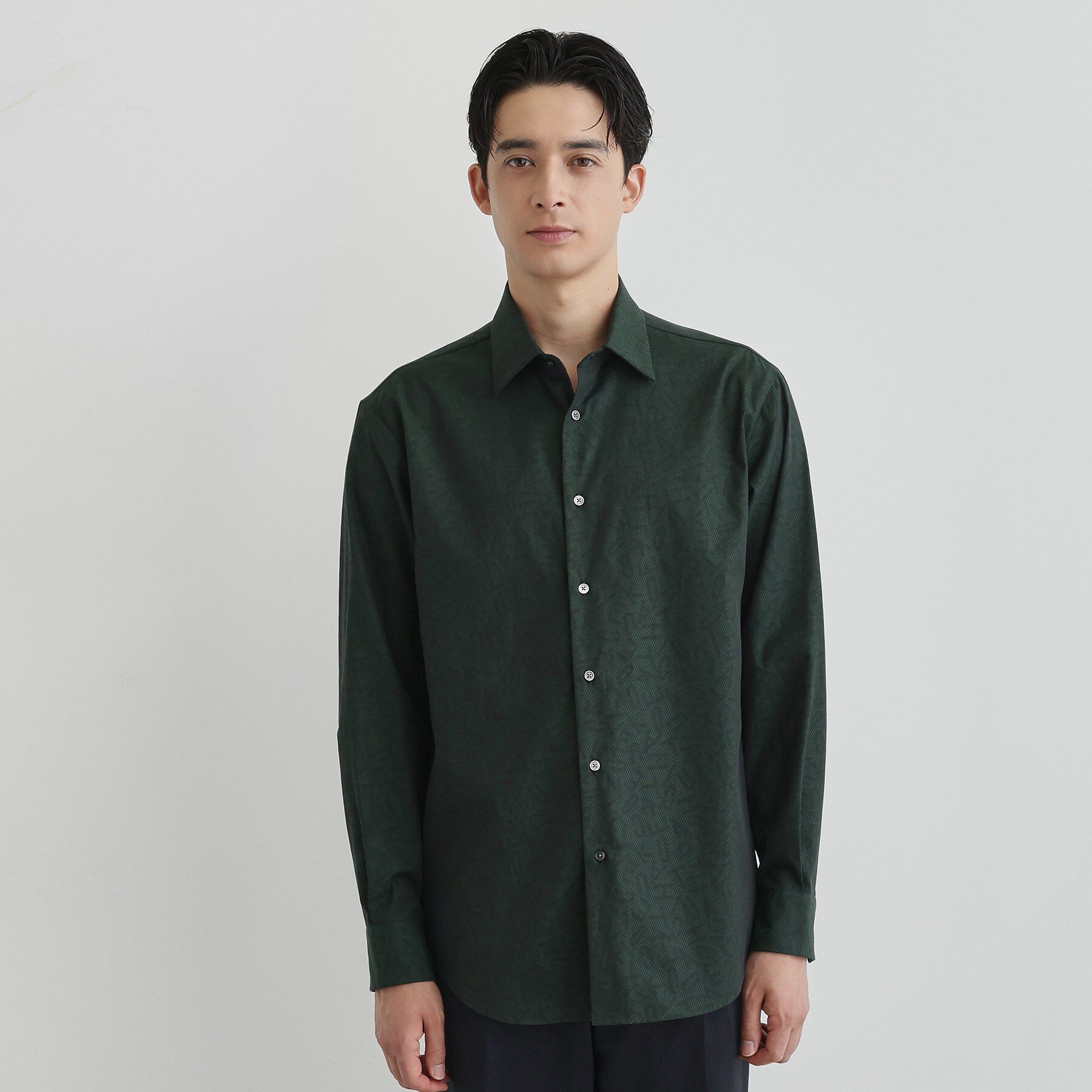 TAKEO KIKUCHI「ランダムロゴ ドビーシャツ」|シャツ・ブラウス|