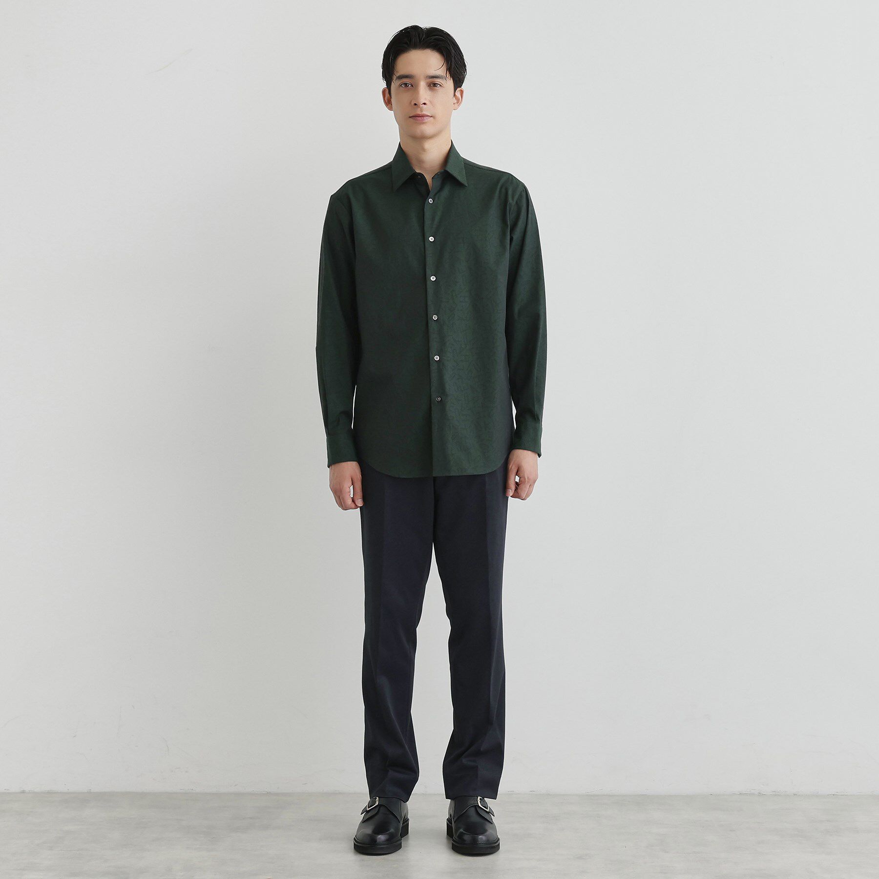 TAKEO KIKUCHI「ランダムロゴ ドビーシャツ」|シャツ・ブラウス|