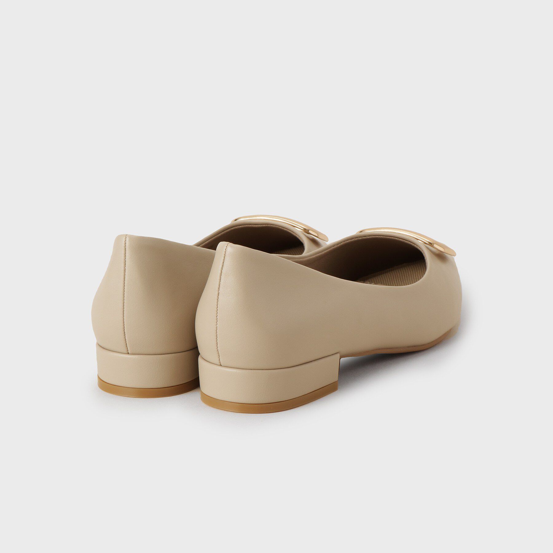 OPAQUE.CLIP「デザインバックル付ポインテッドフラットパンプス」|パンプス|