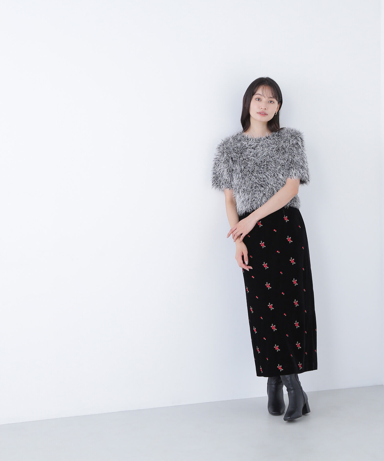  「フラワー刺繍ベロアスカート」|スカート|